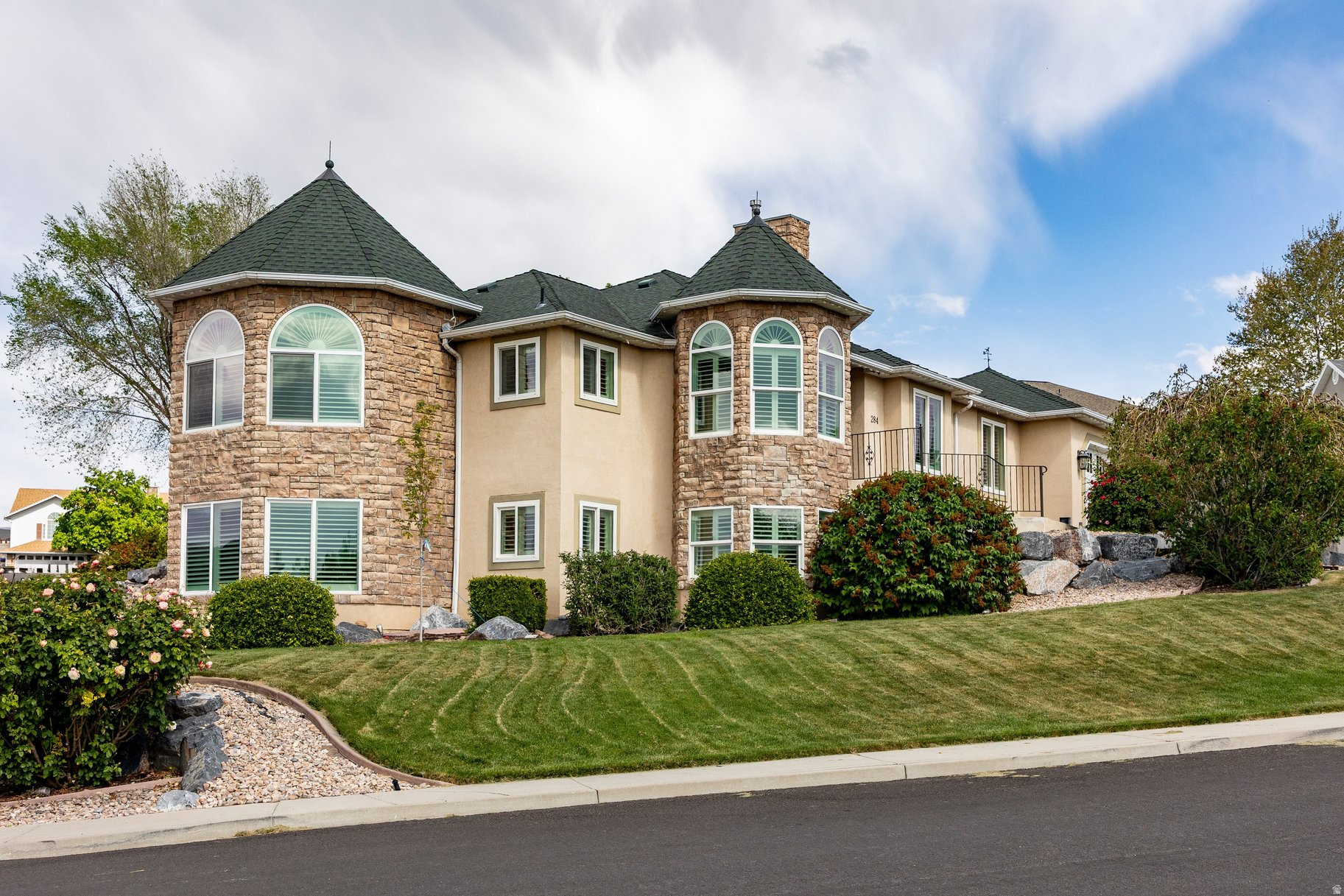 HIGHLAND ESTATES - Residential