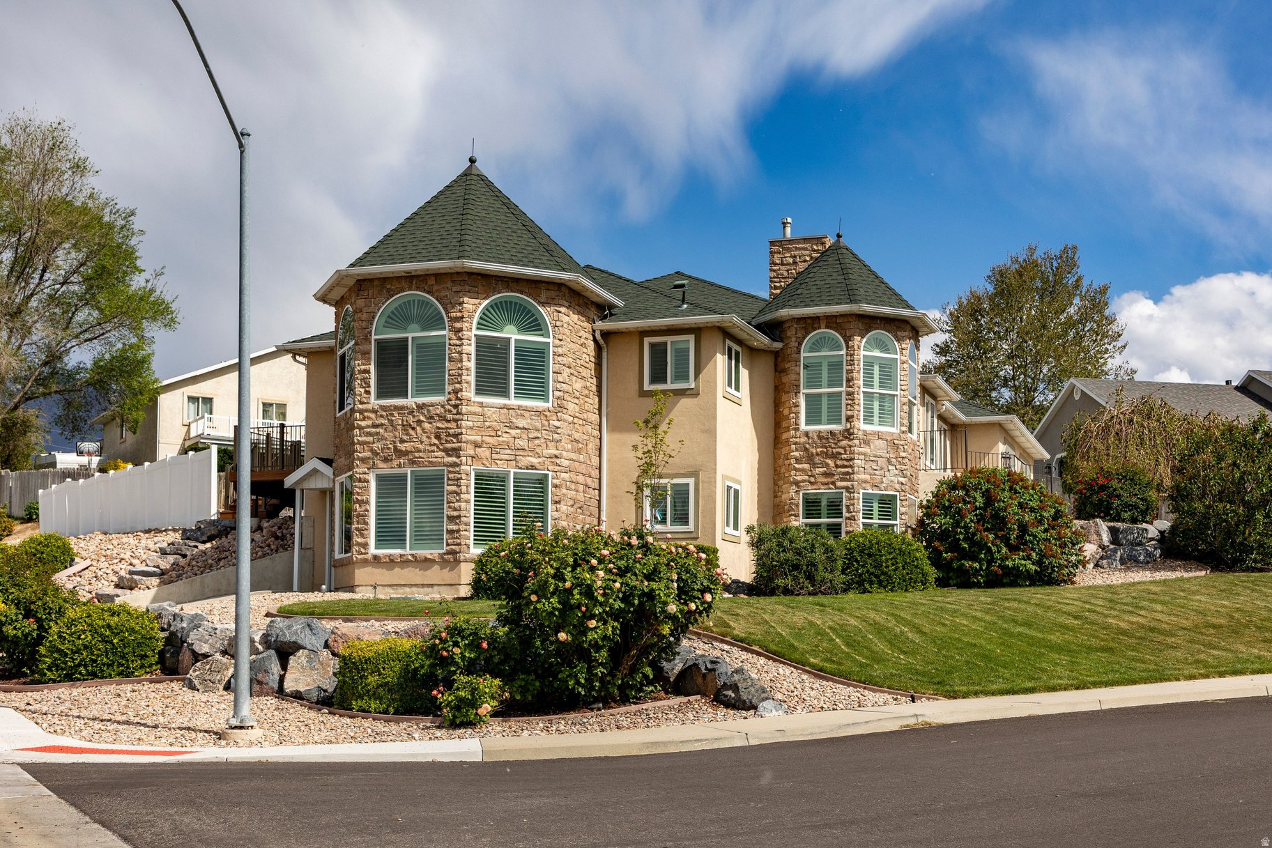 HIGHLAND ESTATES - Residential