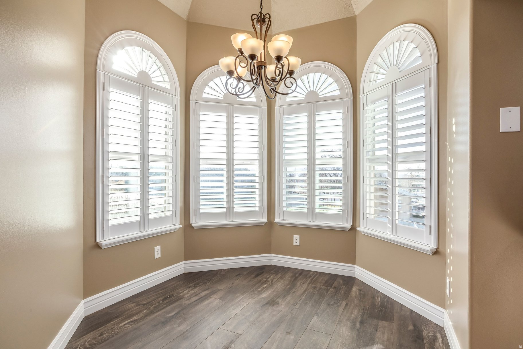 HIGHLAND ESTATES - Residential