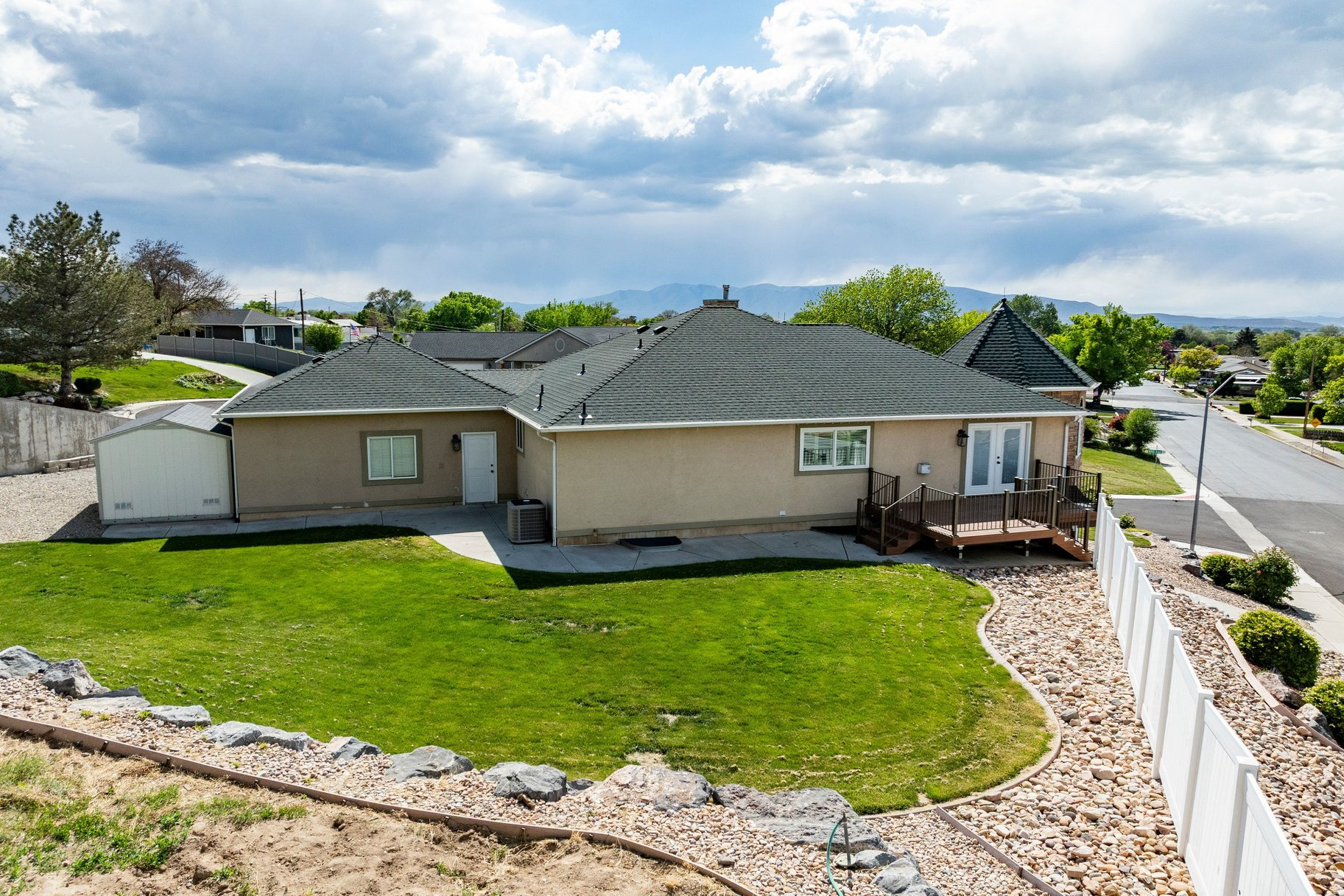 HIGHLAND ESTATES - Residential