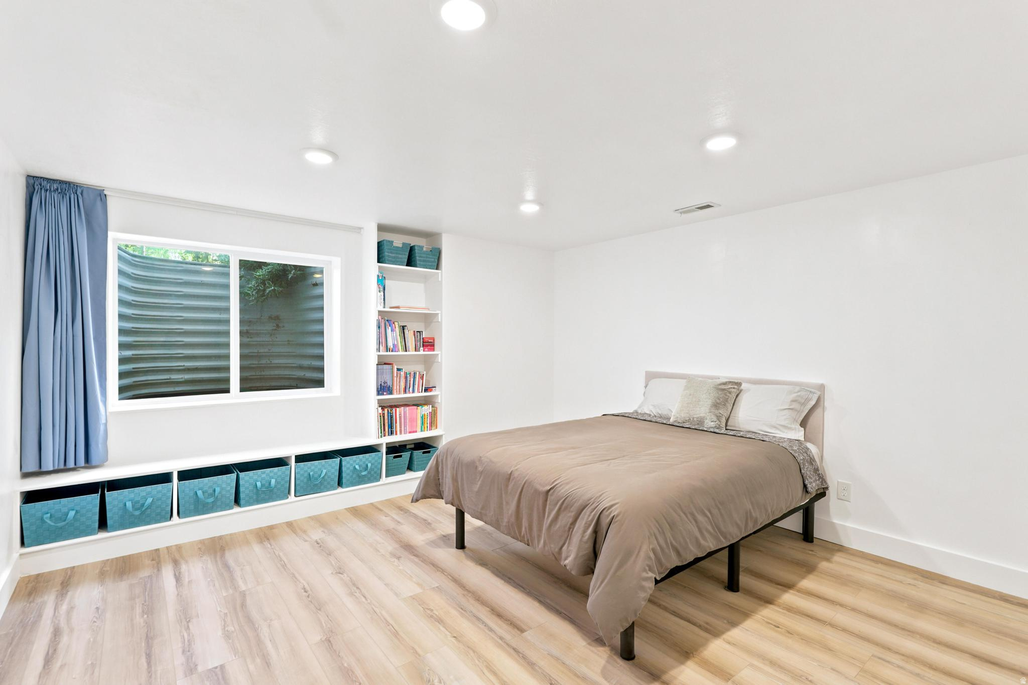 AUBURN HILLS - Residential