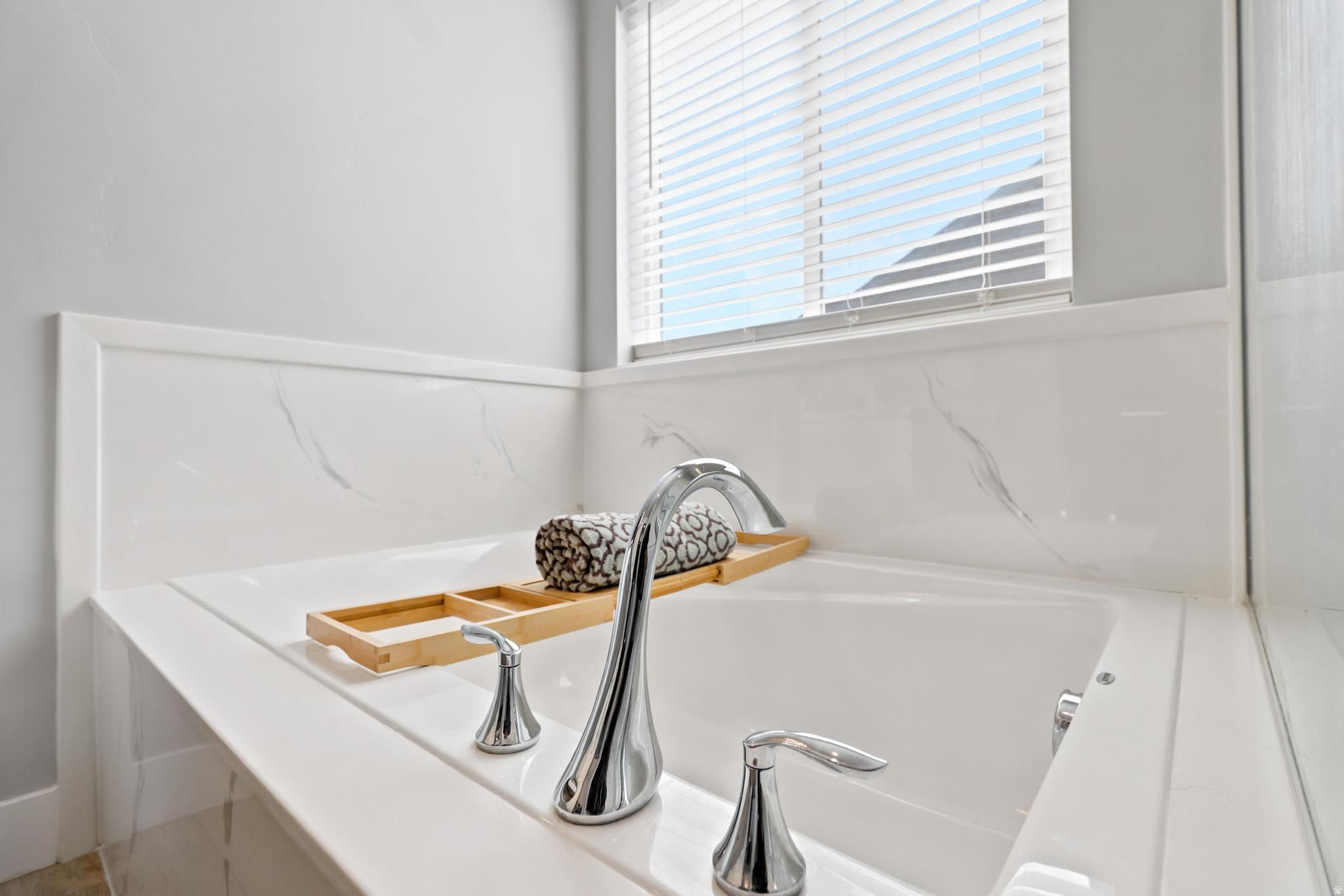 AUBURN HILLS - Residential