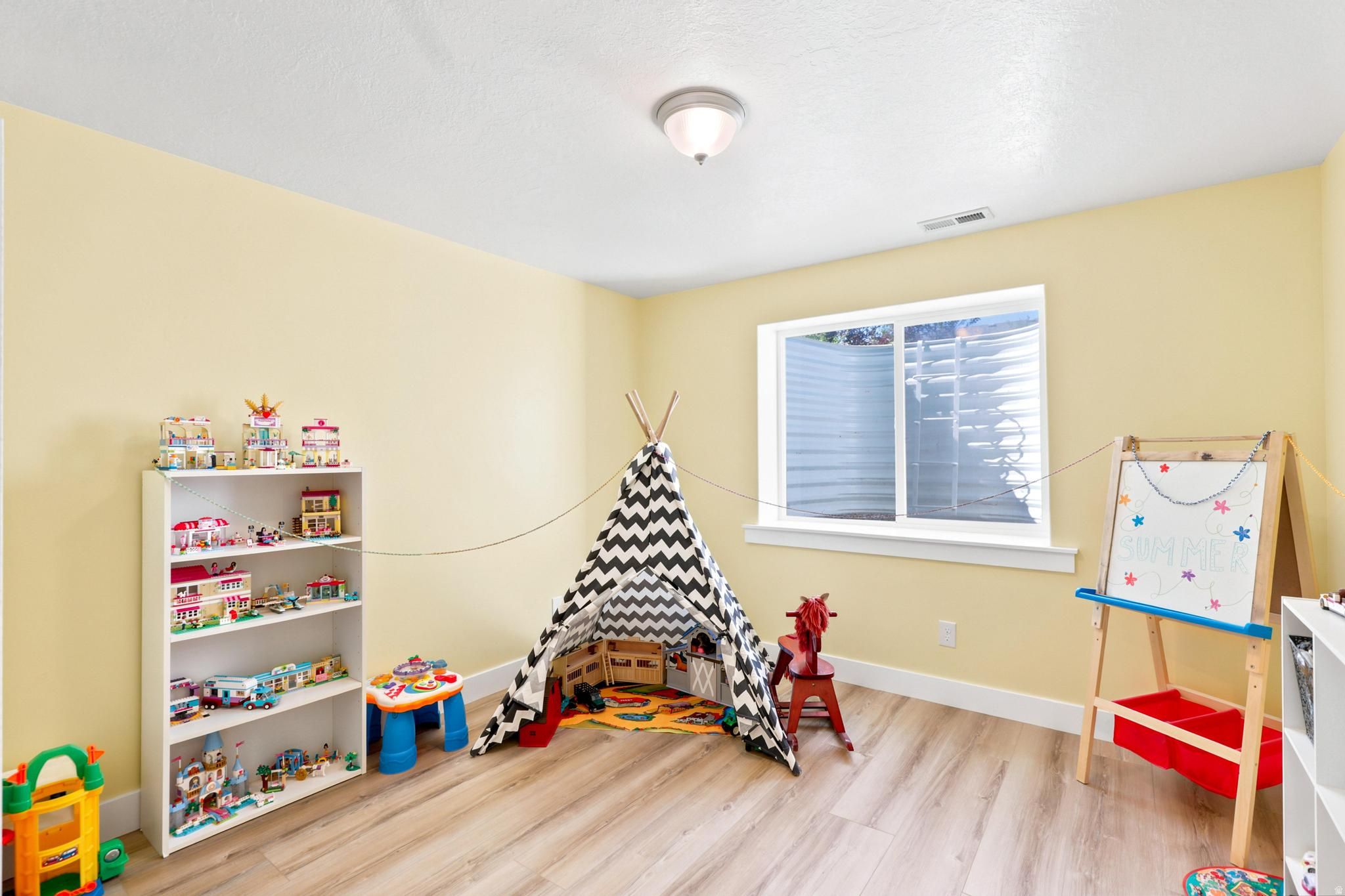 AUBURN HILLS - Residential