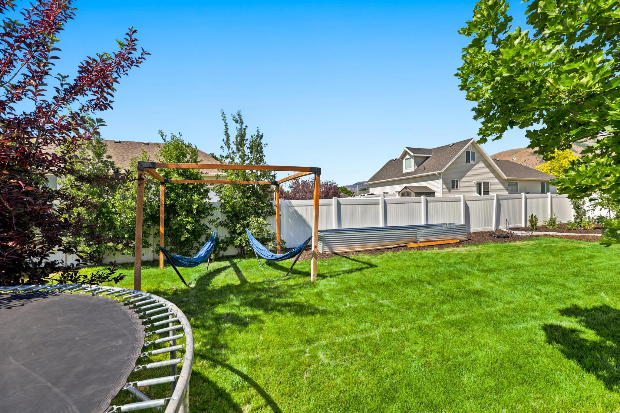 AUBURN HILLS - Residential