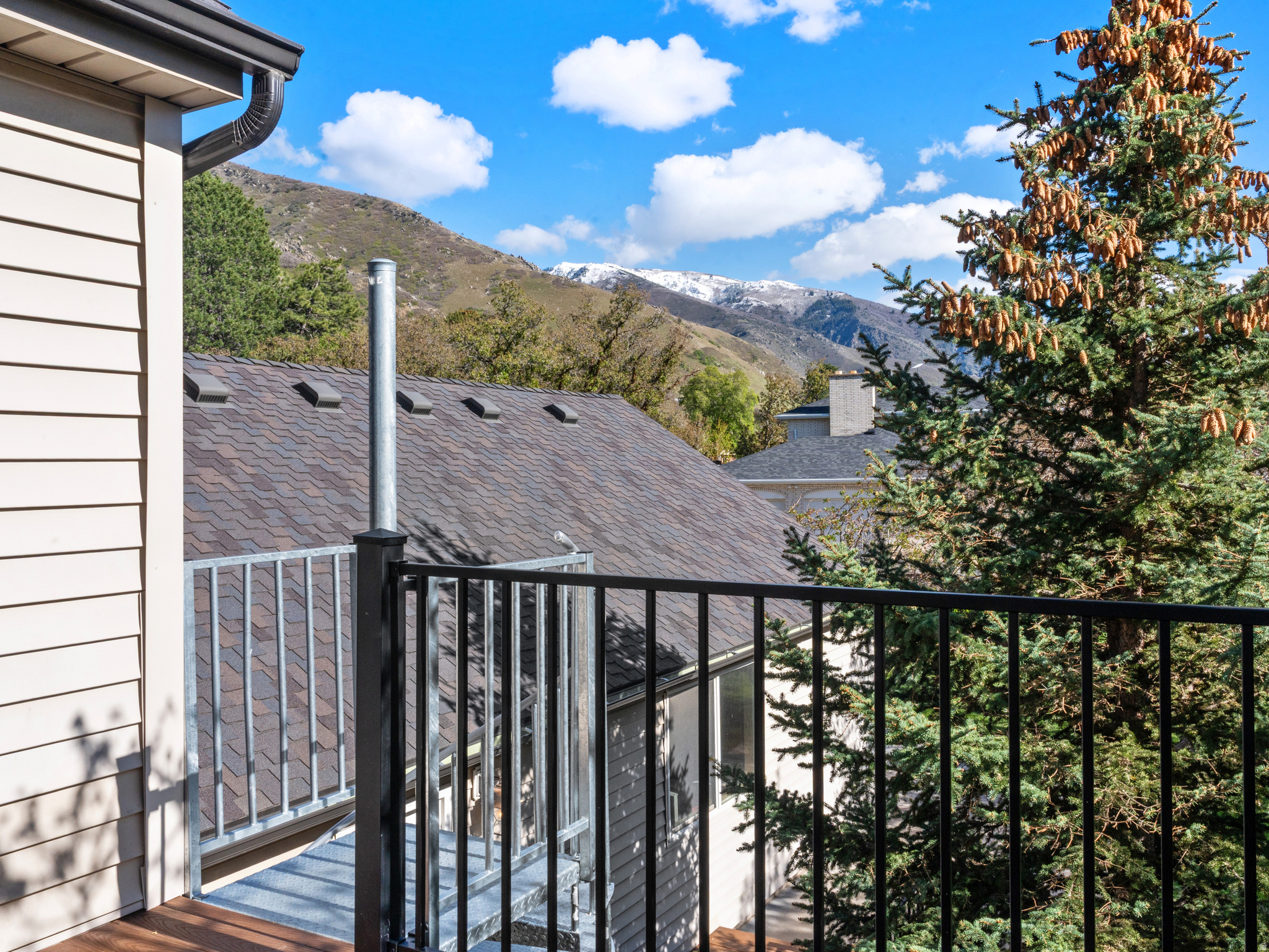 EASTWOOD - Residential