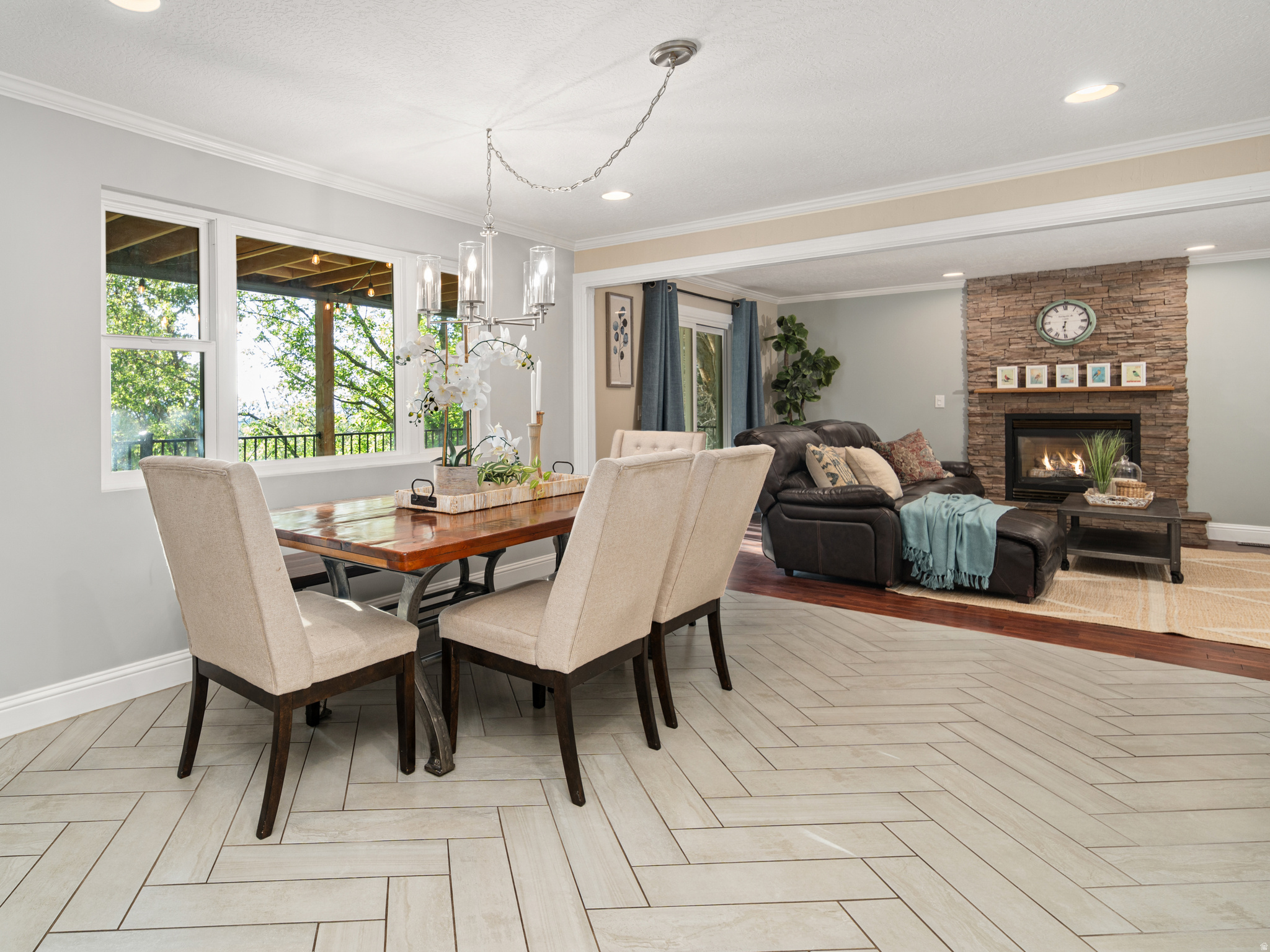 EASTWOOD - Residential