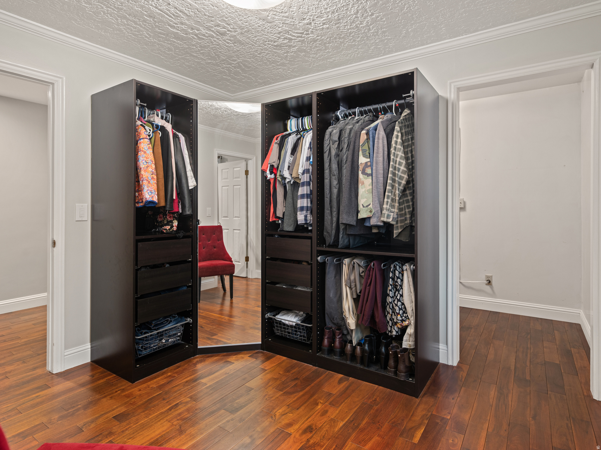 EASTWOOD - Residential
