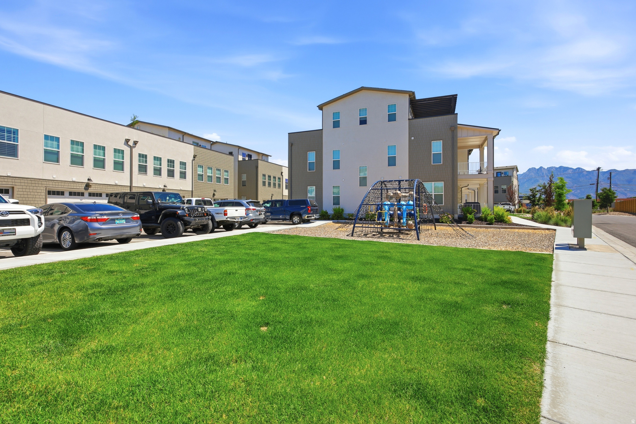 MURRAY HEIGHTS 1023 - Residential