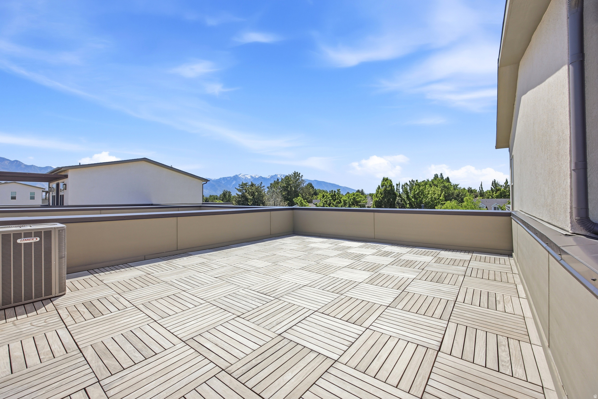 MURRAY HEIGHTS 1023 - Residential