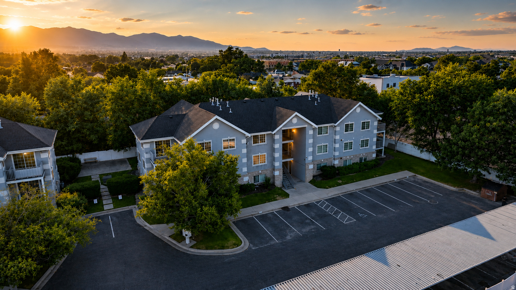 Location, location, location! Ideally located just three minutes from freeway access and moments from the TRAX station, shopping, dining, and hospitals, all while nestled in a quiet, tranquil community. This comfortable, remodeled condo features 3 bedrooms, 2 full baths, and it is move-in ready with all appliances included.