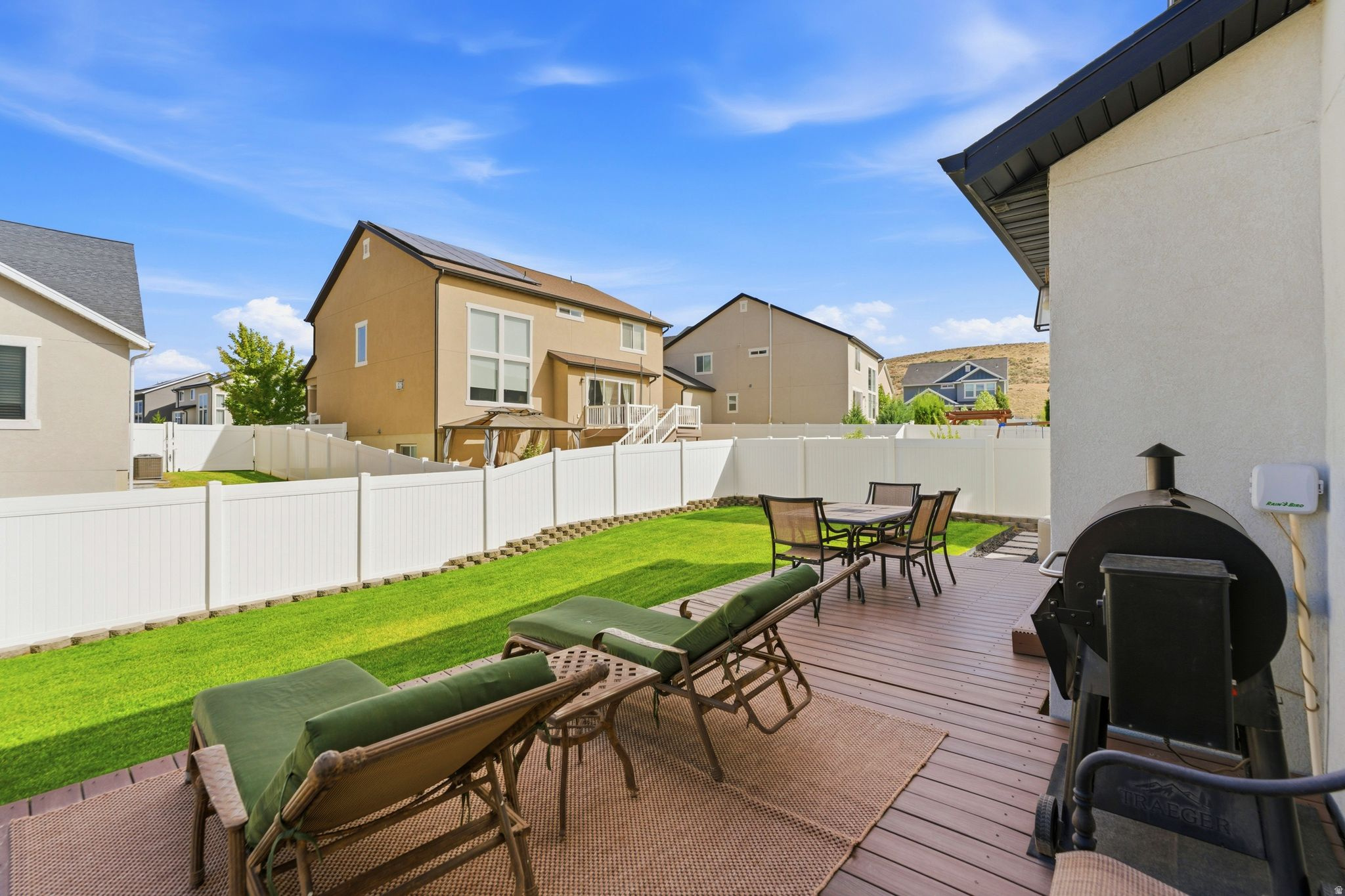 QUAILHILL - Residential