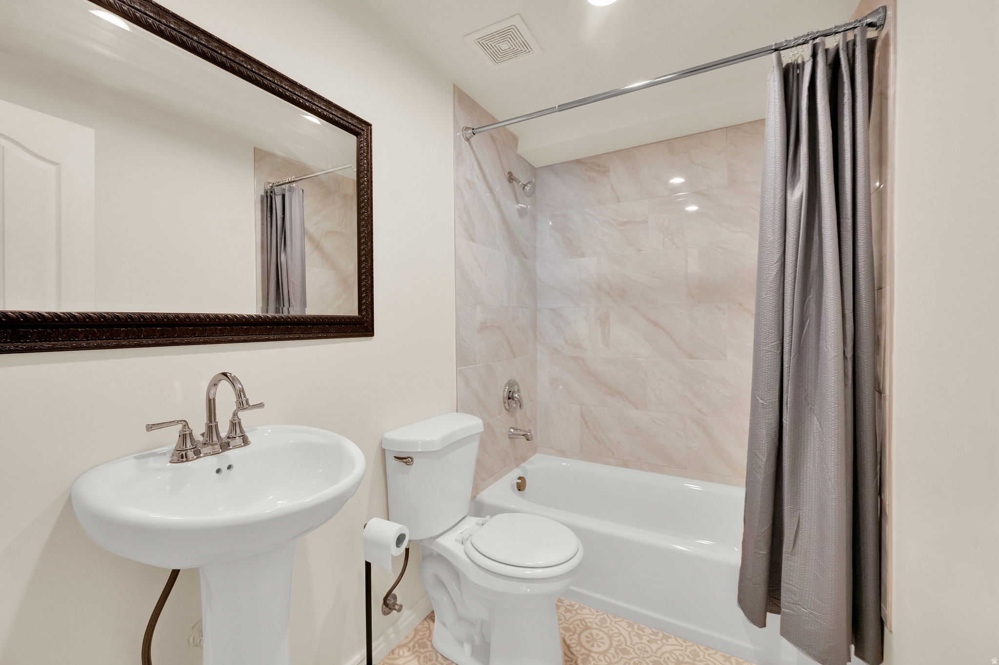 LINKS AT RIVERBEND - Residential