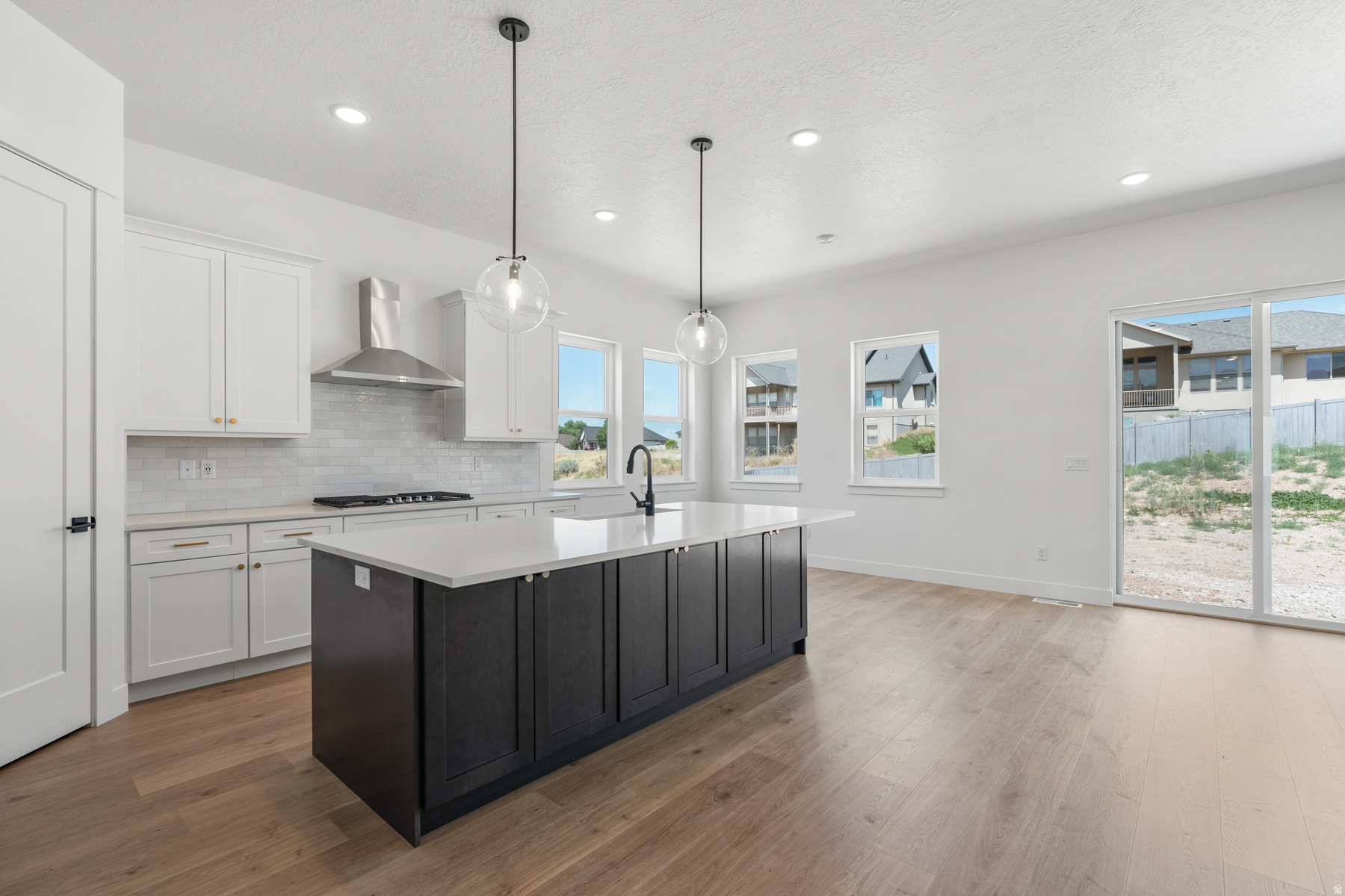 VISTAS AT SUMMIT RDG - Residential