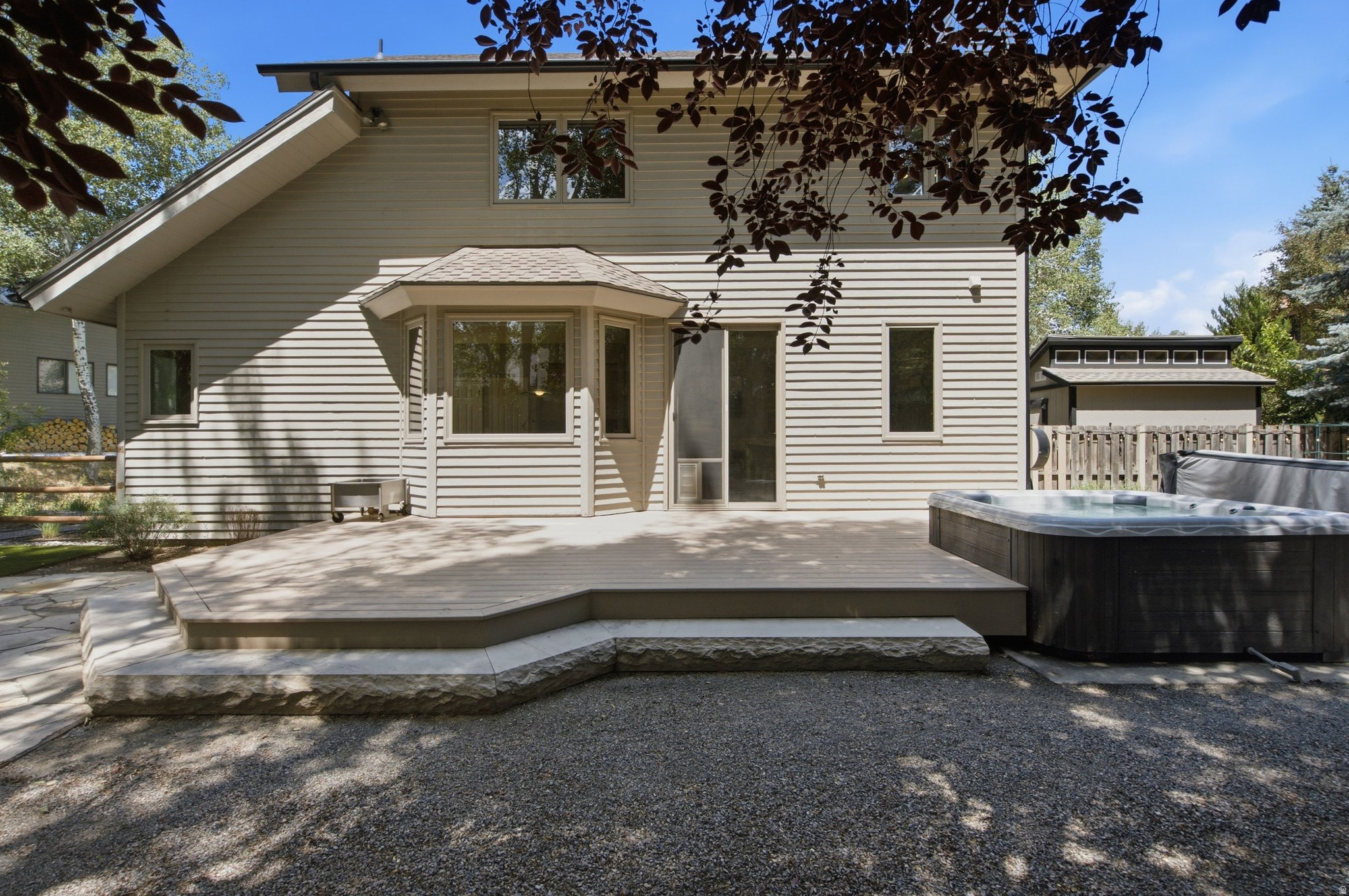 SILVER SPRINGS - Residential