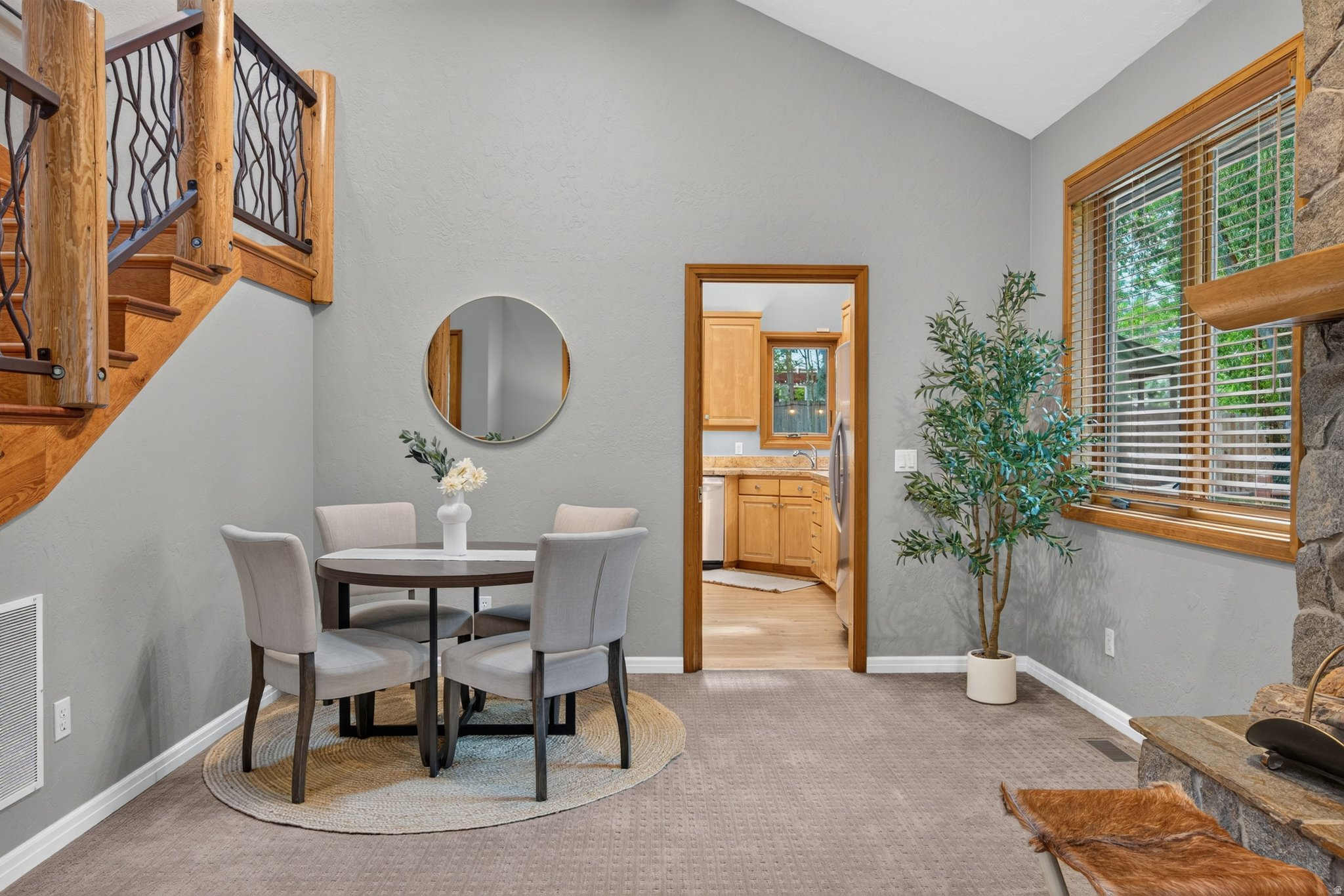 SILVER SPRINGS - Residential