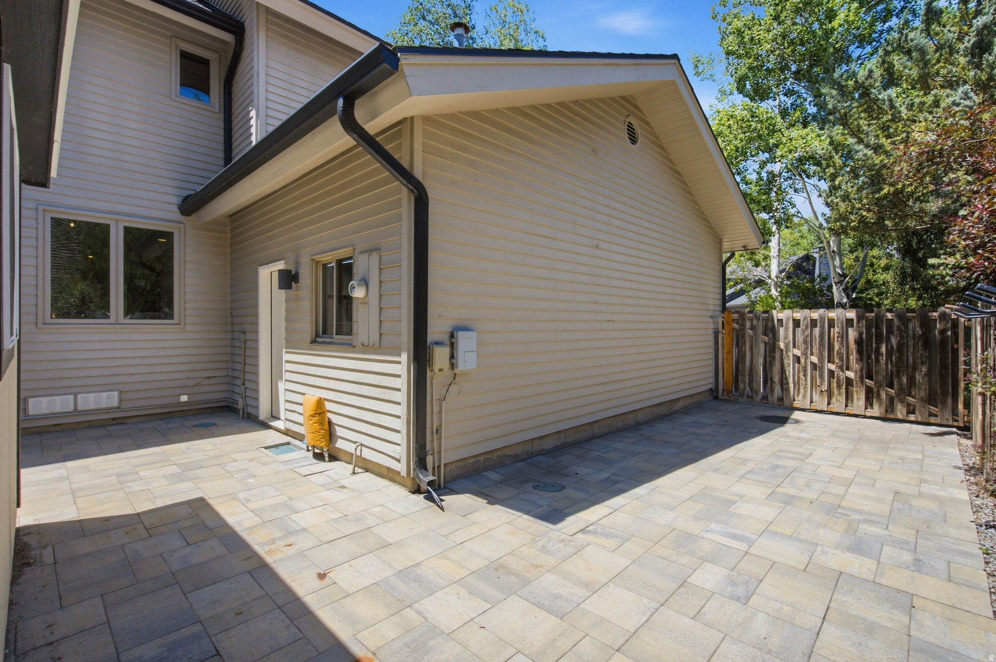 SILVER SPRINGS - Residential
