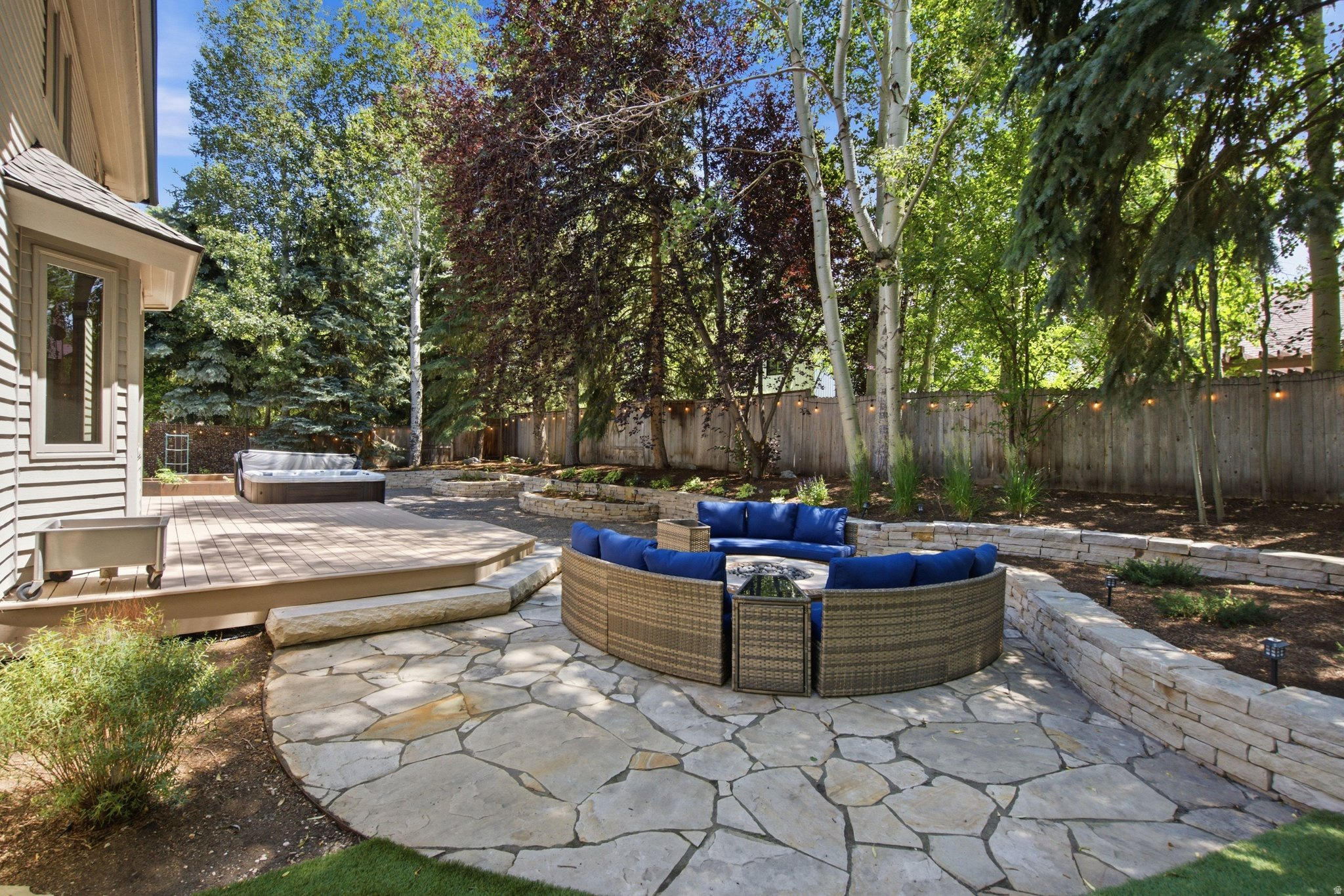 SILVER SPRINGS - Residential