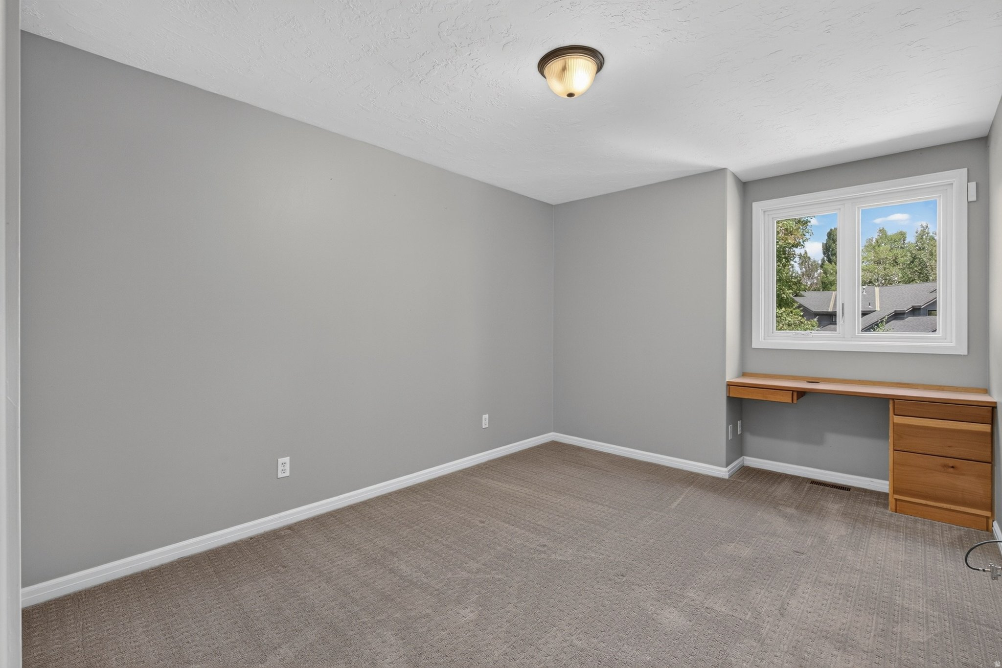 SILVER SPRINGS - Residential