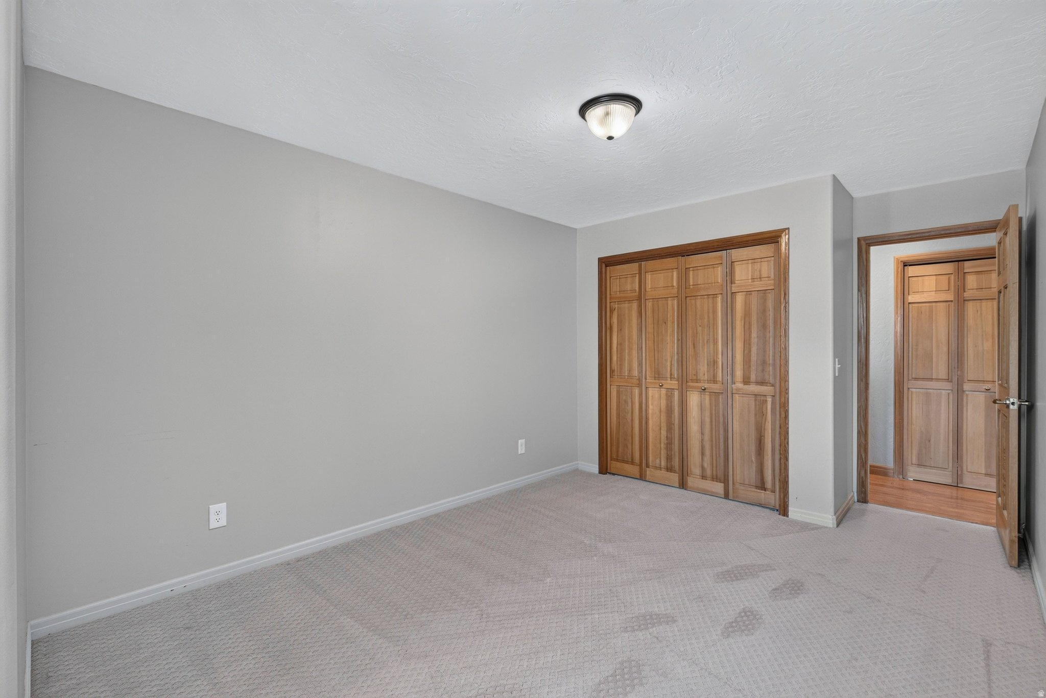 SILVER SPRINGS - Residential
