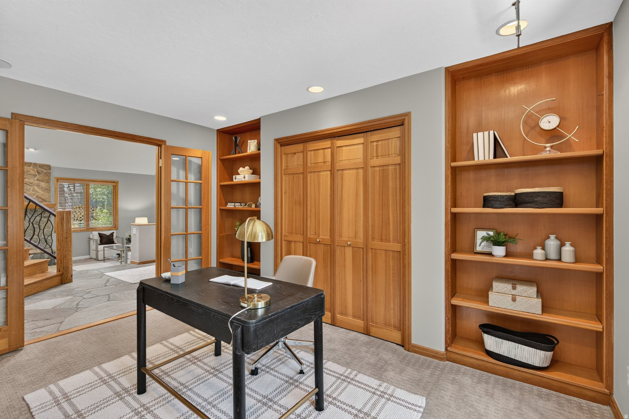 SILVER SPRINGS - Residential