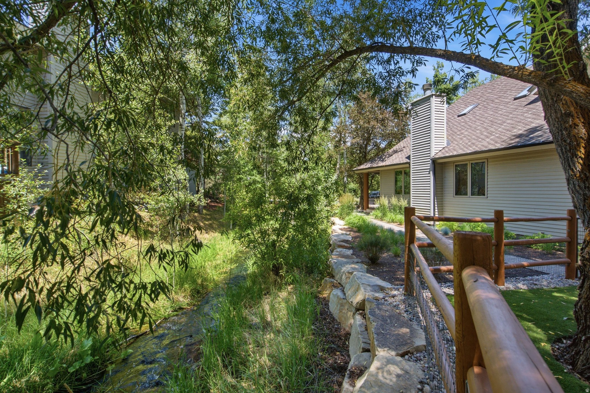 SILVER SPRINGS - Residential
