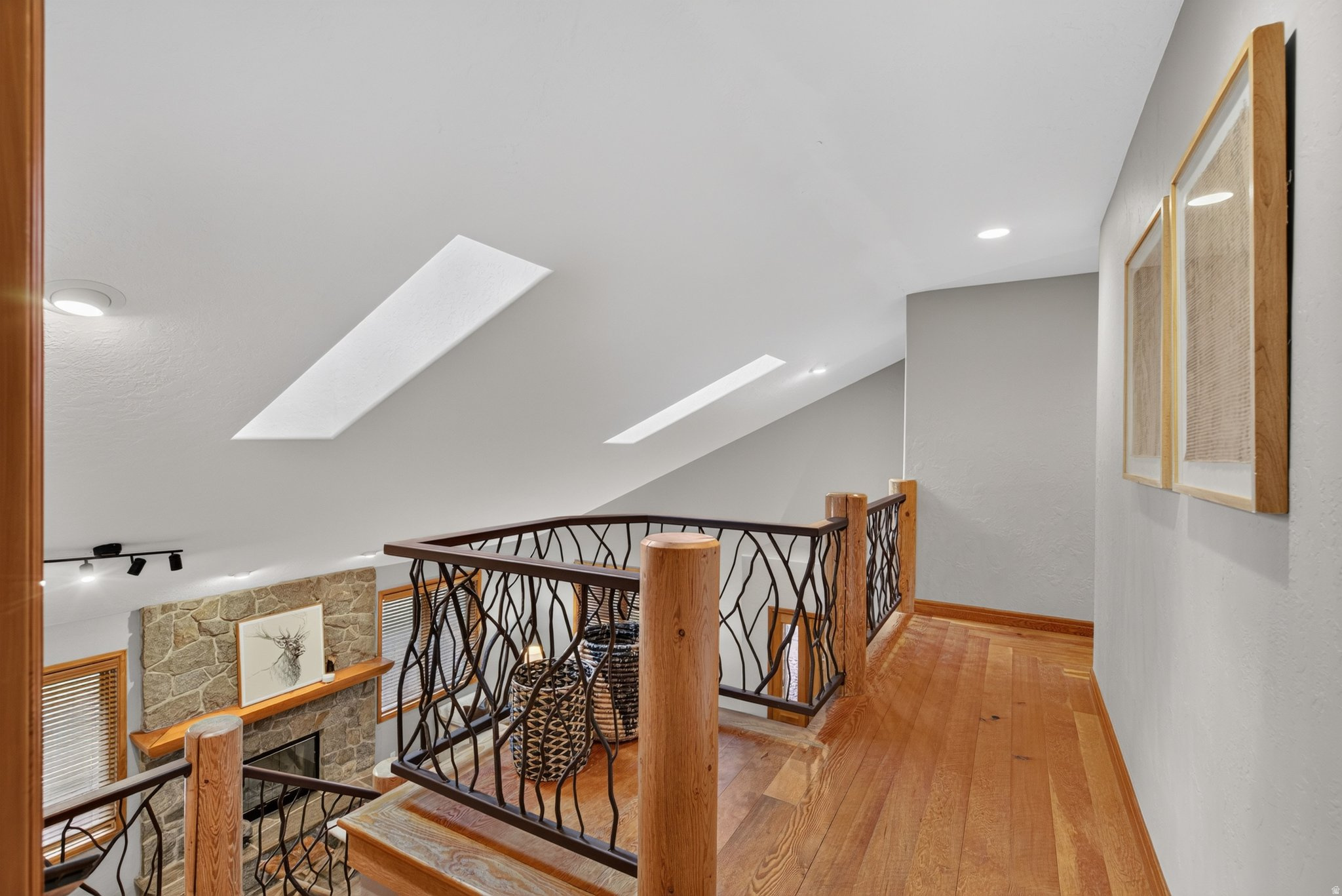 SILVER SPRINGS - Residential