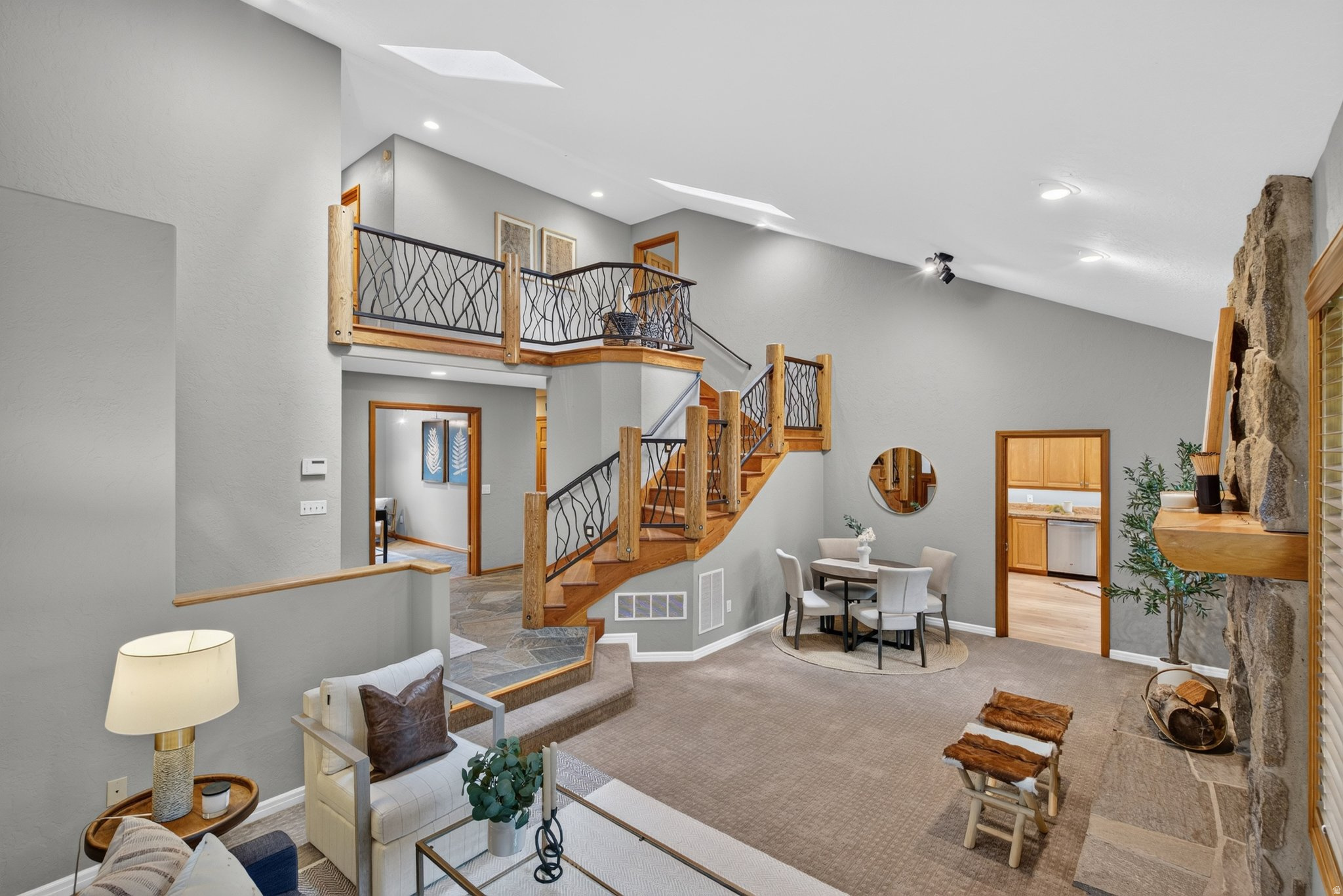 SILVER SPRINGS - Residential