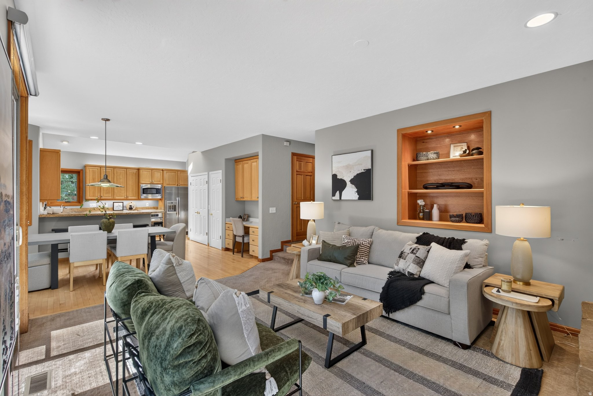 SILVER SPRINGS - Residential