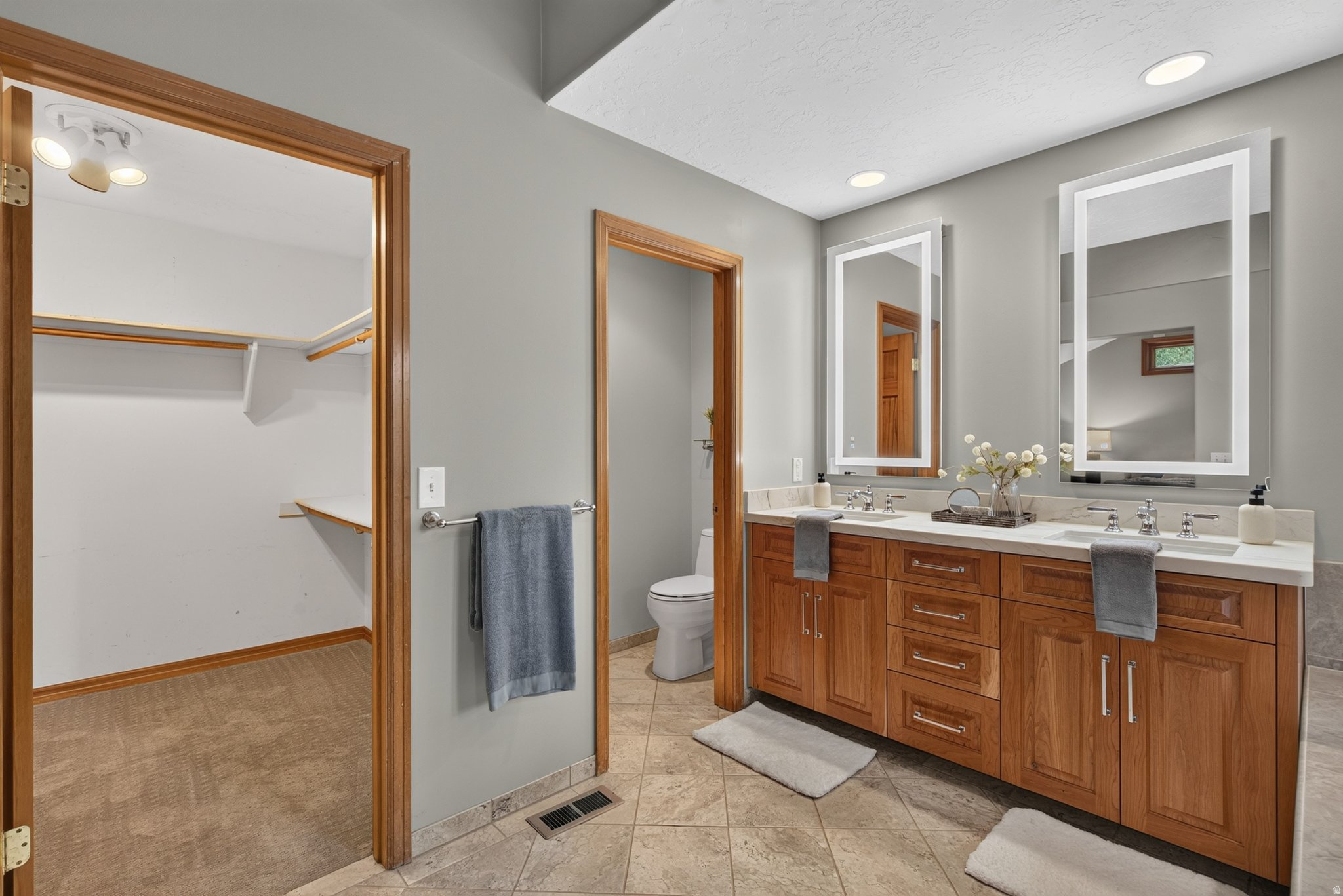 SILVER SPRINGS - Residential