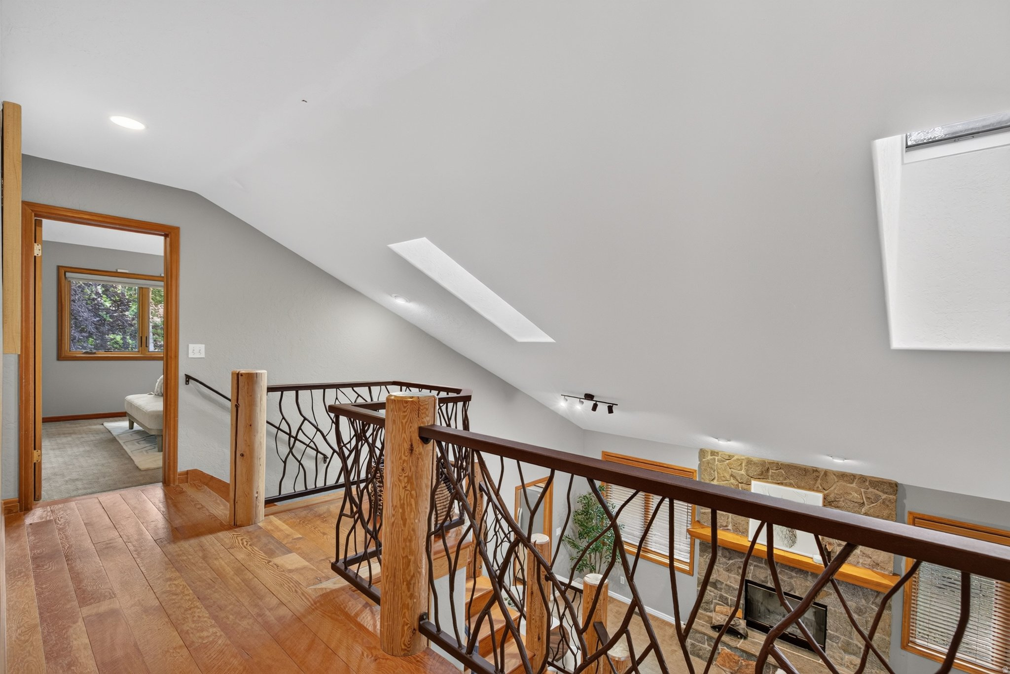 SILVER SPRINGS - Residential