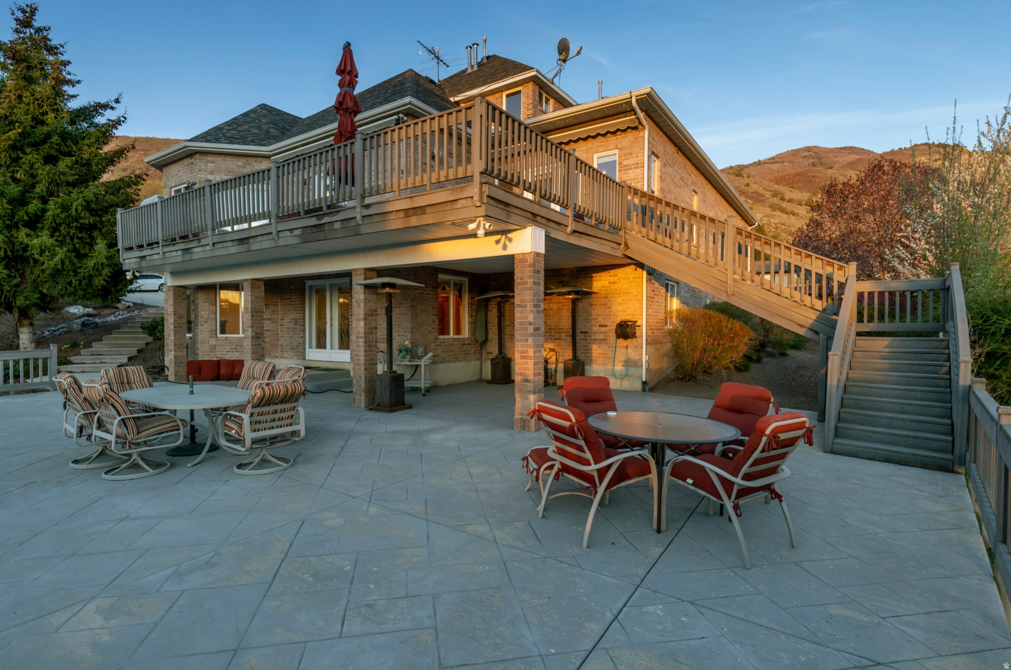 SHERWOOD HILLS - Residential