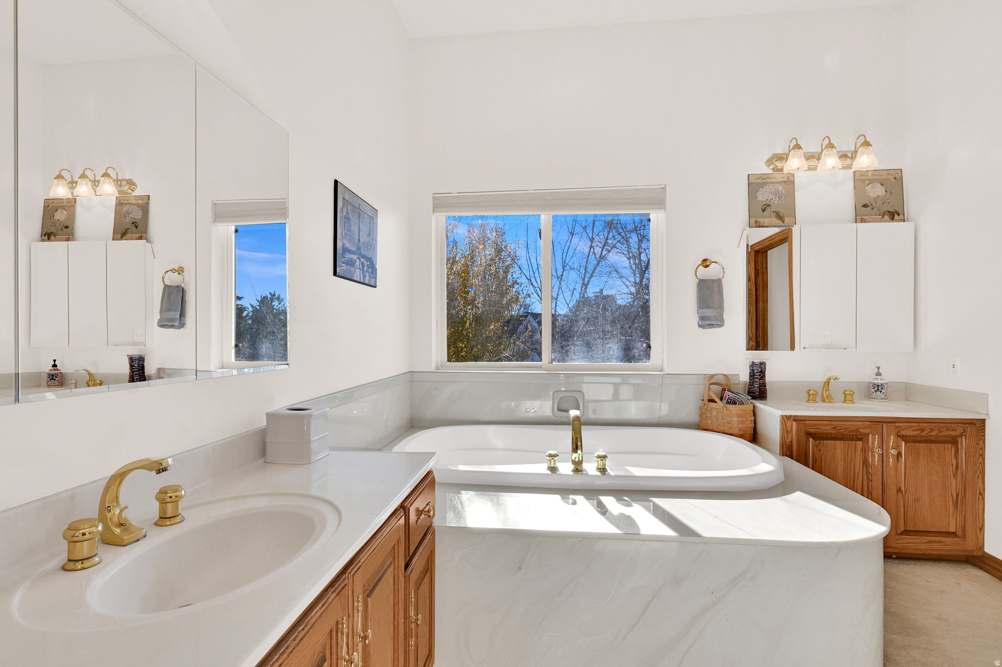 SHERWOOD HILLS - Residential