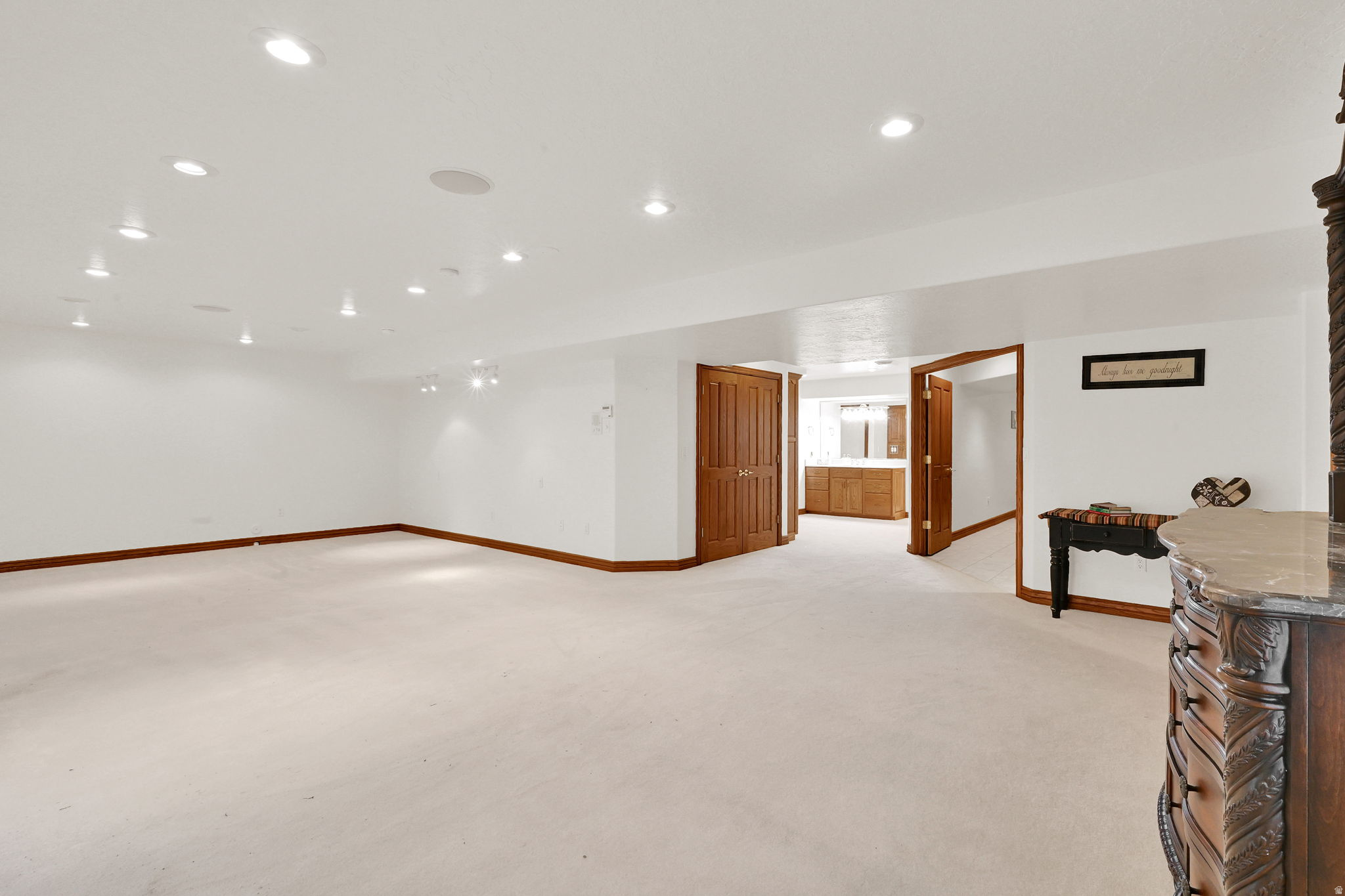 SHERWOOD HILLS - Residential