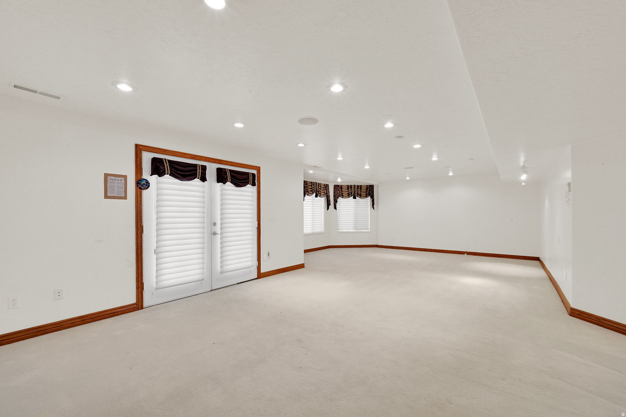 SHERWOOD HILLS - Residential