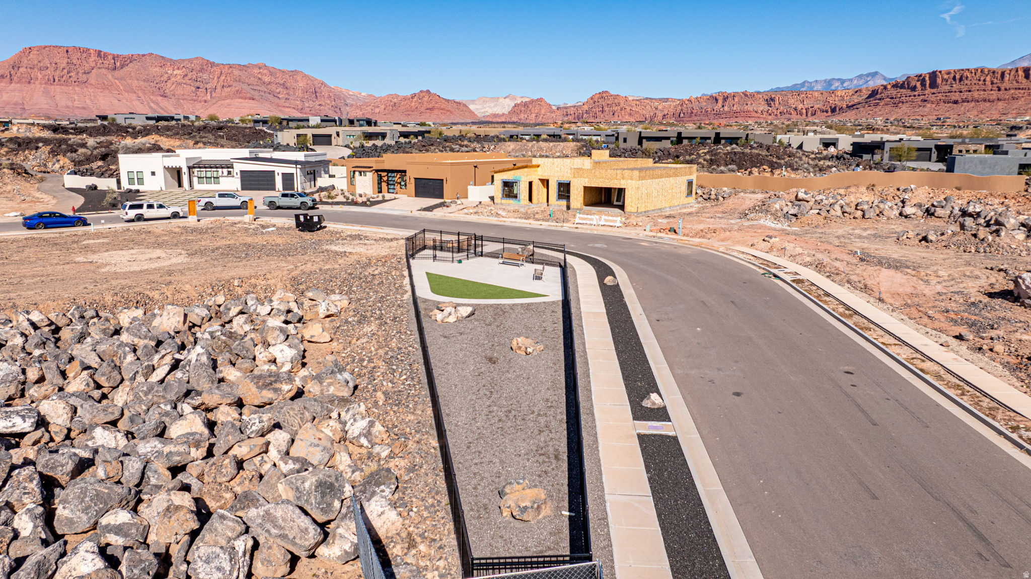 POINTS AT SNOW CANYON - Residential