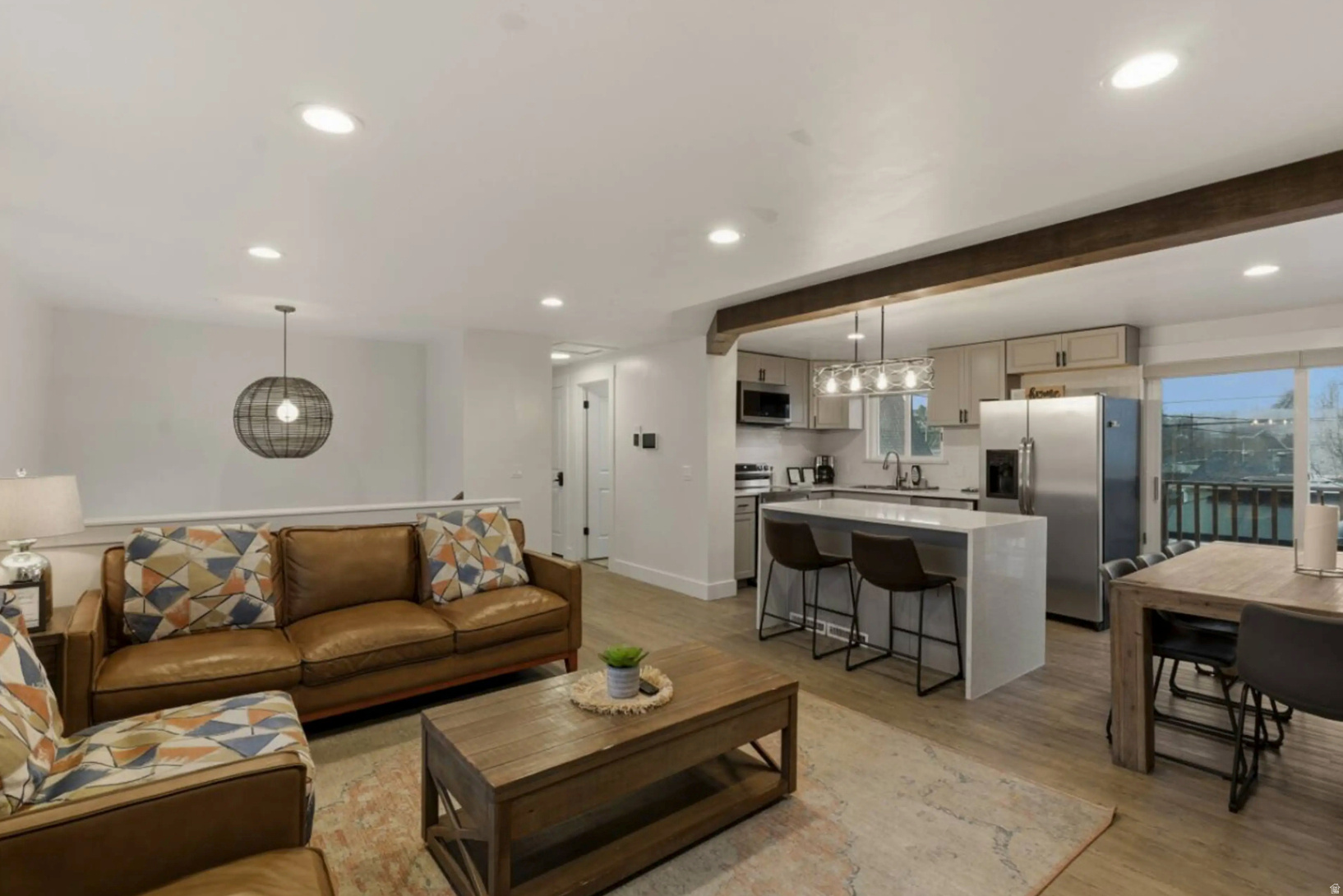 WHITE CITY - Residential
