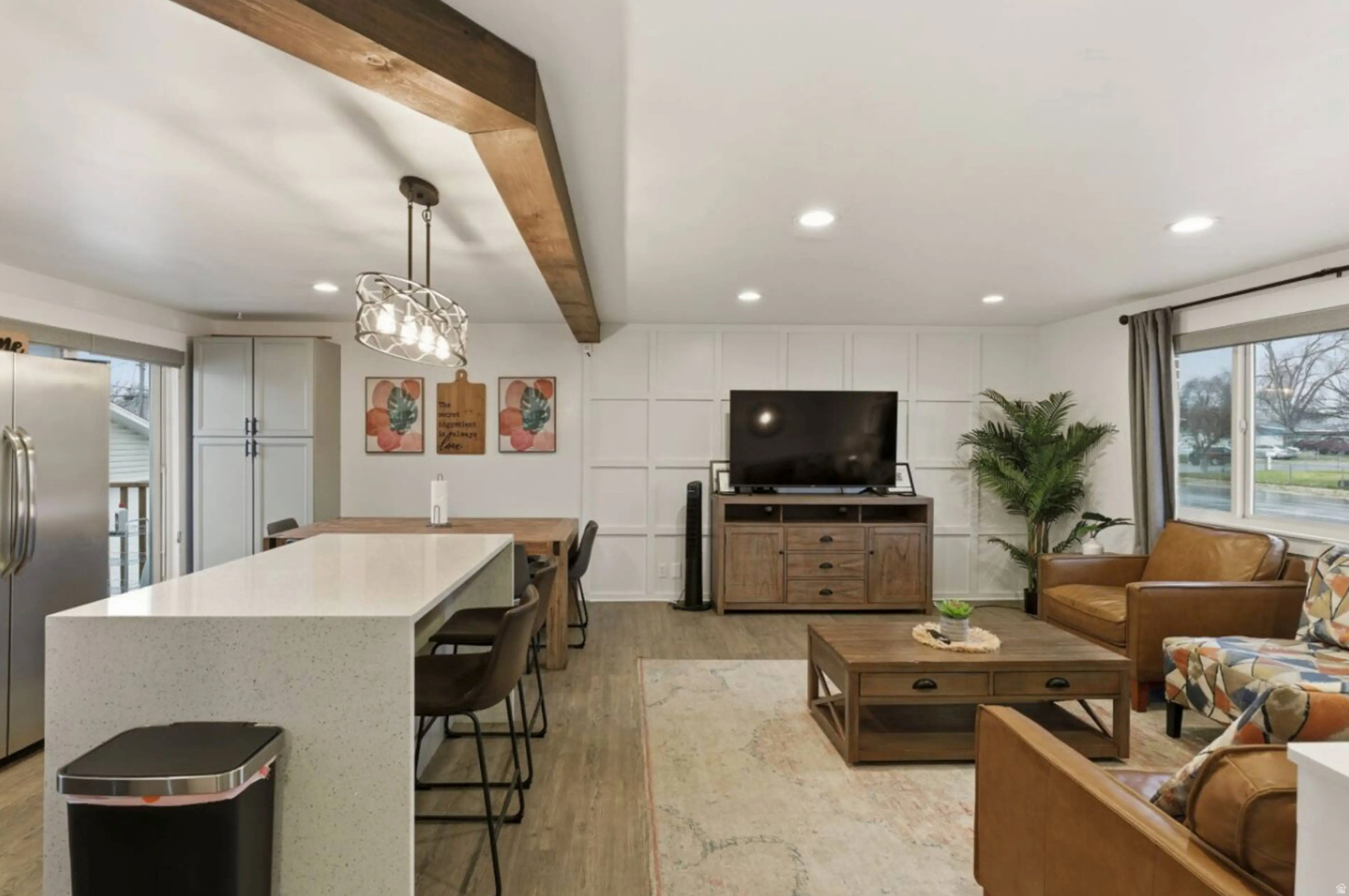 WHITE CITY - Residential