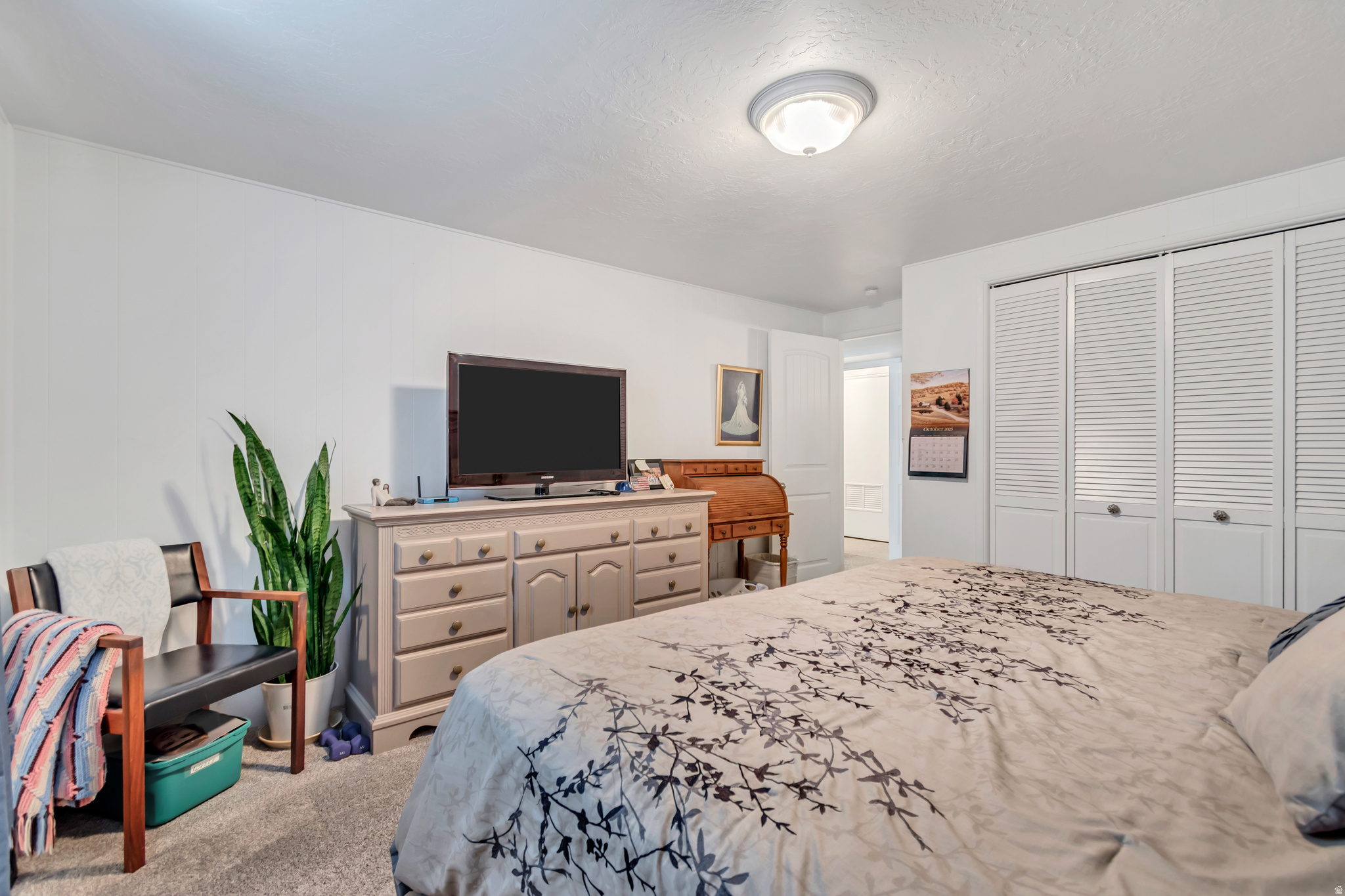 HEUGLY ACRES - Residential