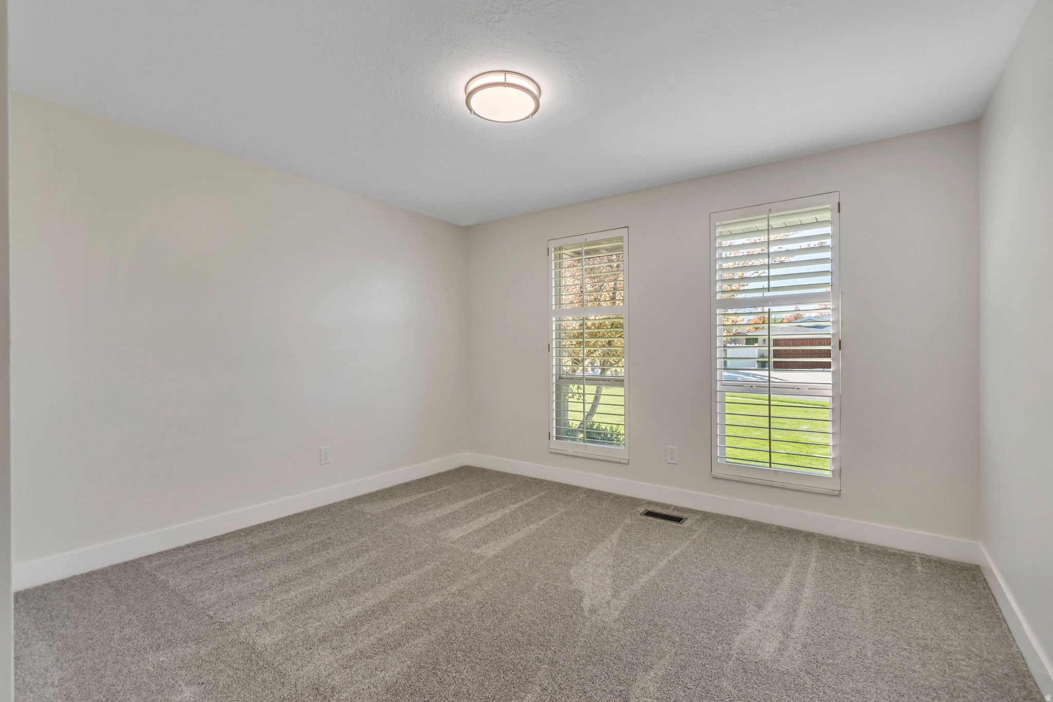 HEUGLY ACRES - Residential