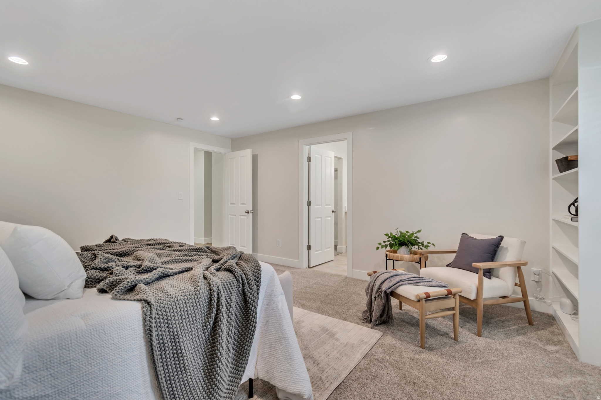 HEUGLY ACRES - Residential
