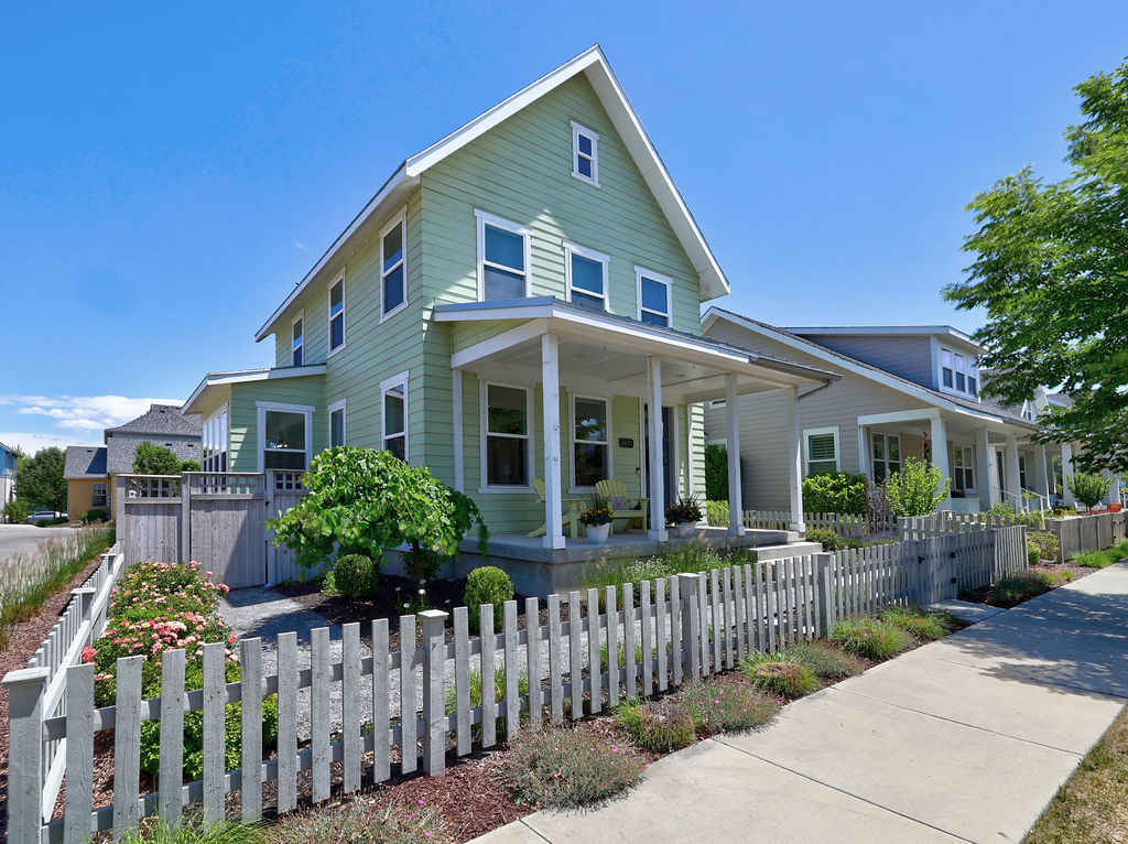 KENNECOTT - Residential
