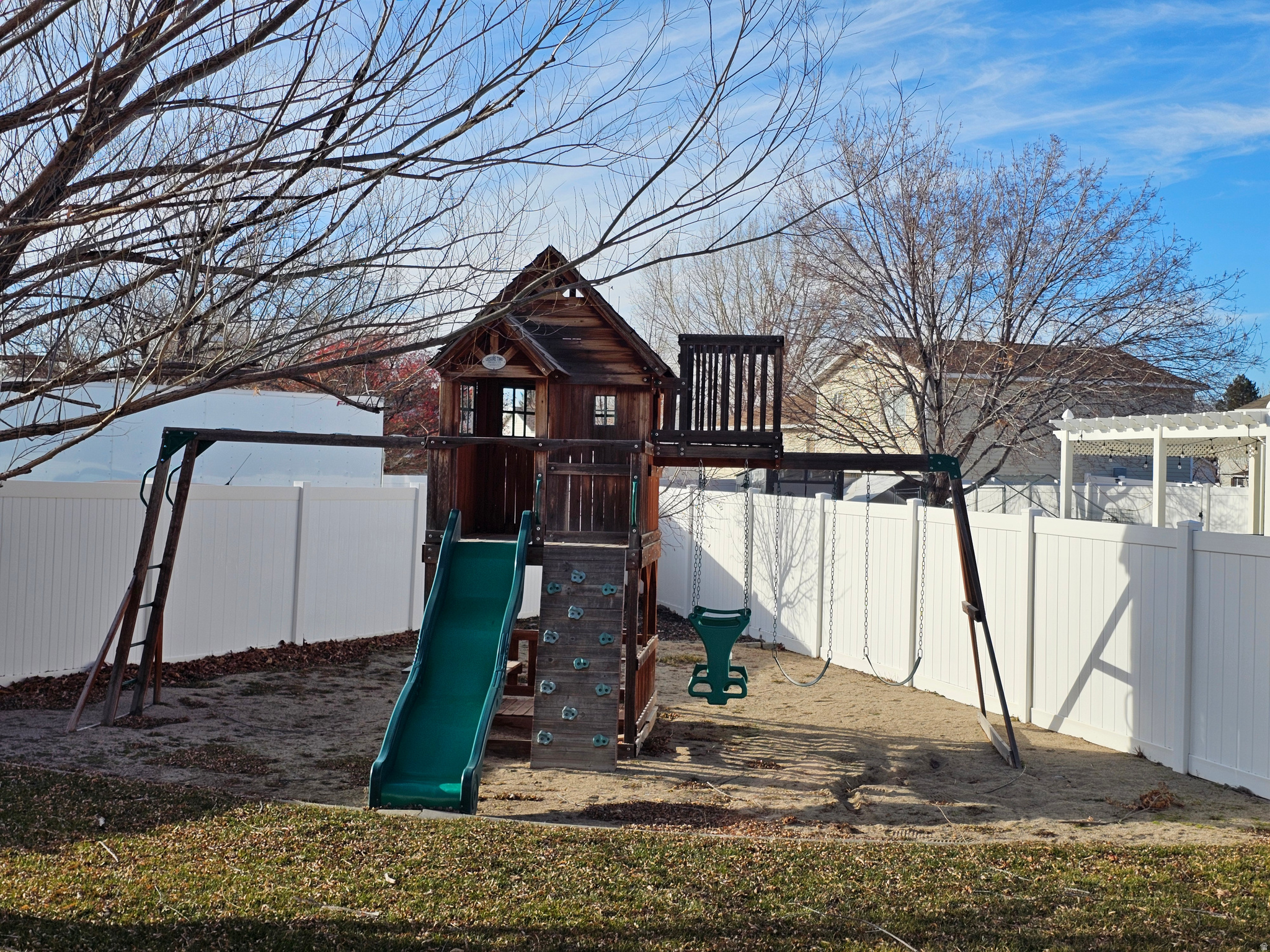CANYON CREST - Residential