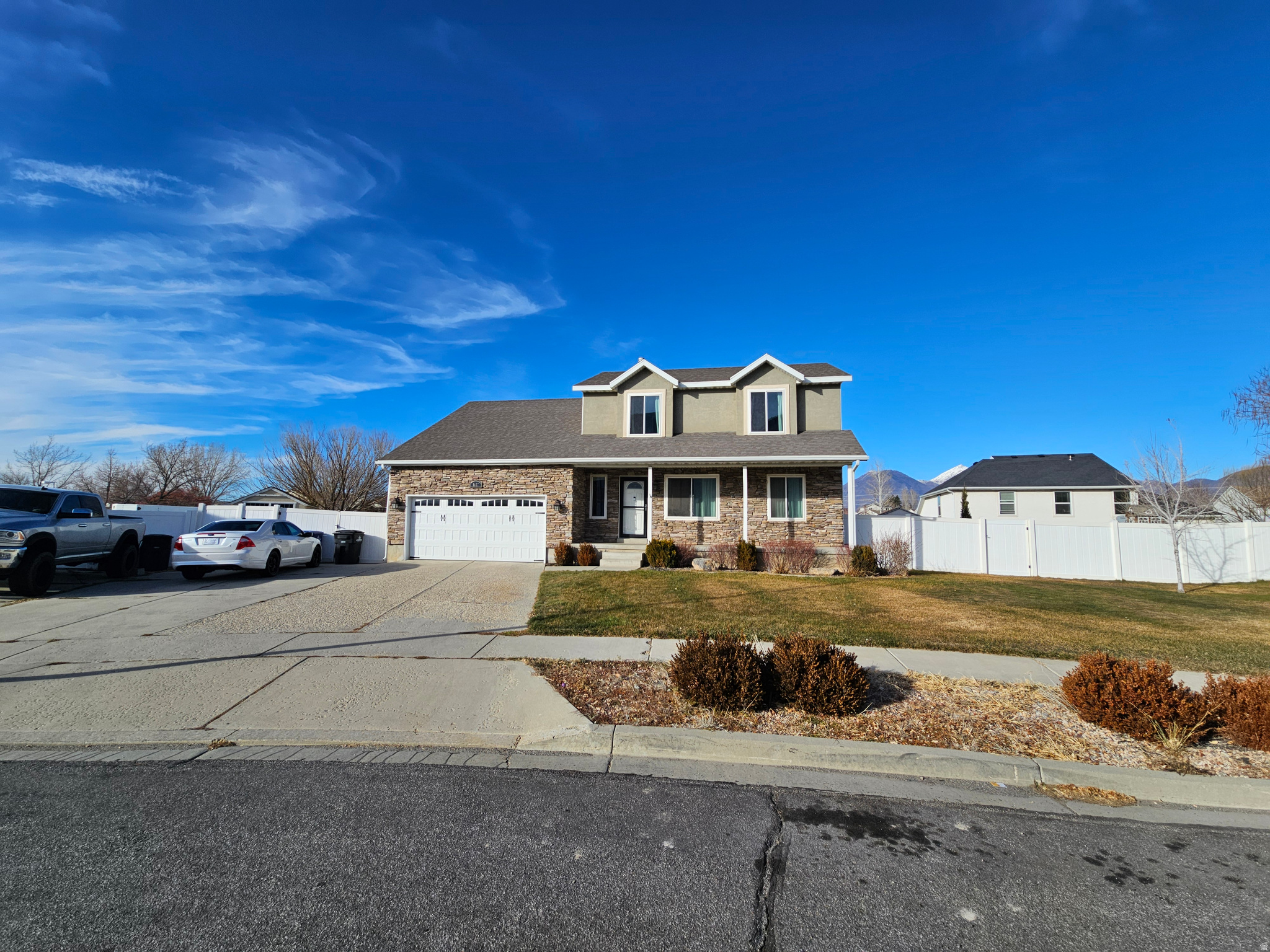CANYON CREST - Residential