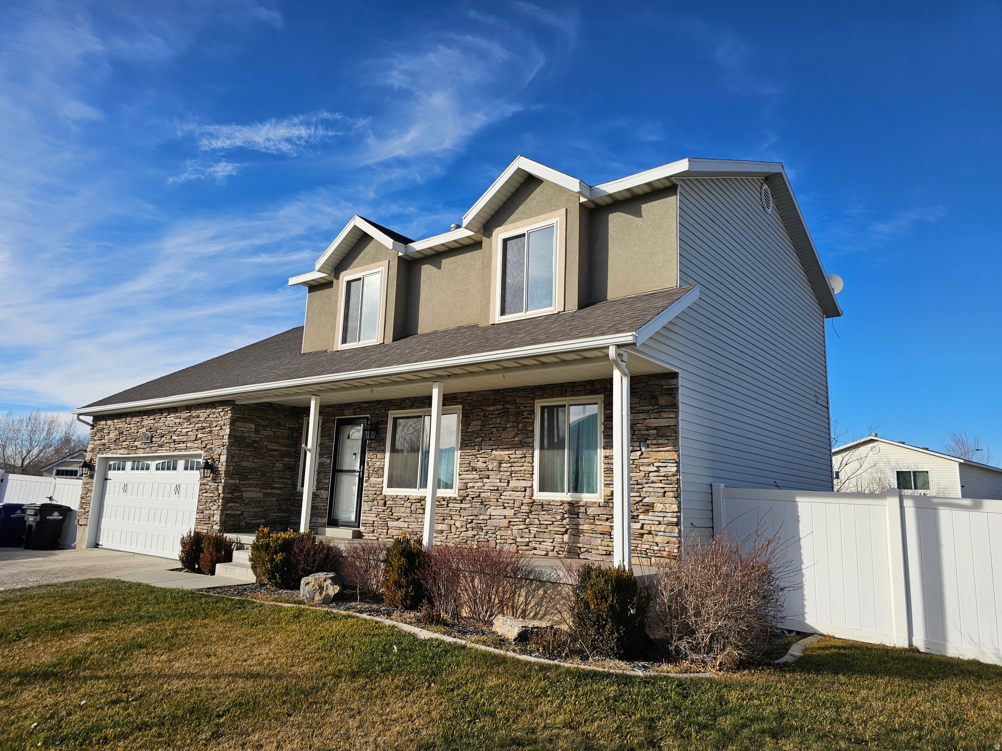 CANYON CREST - Residential