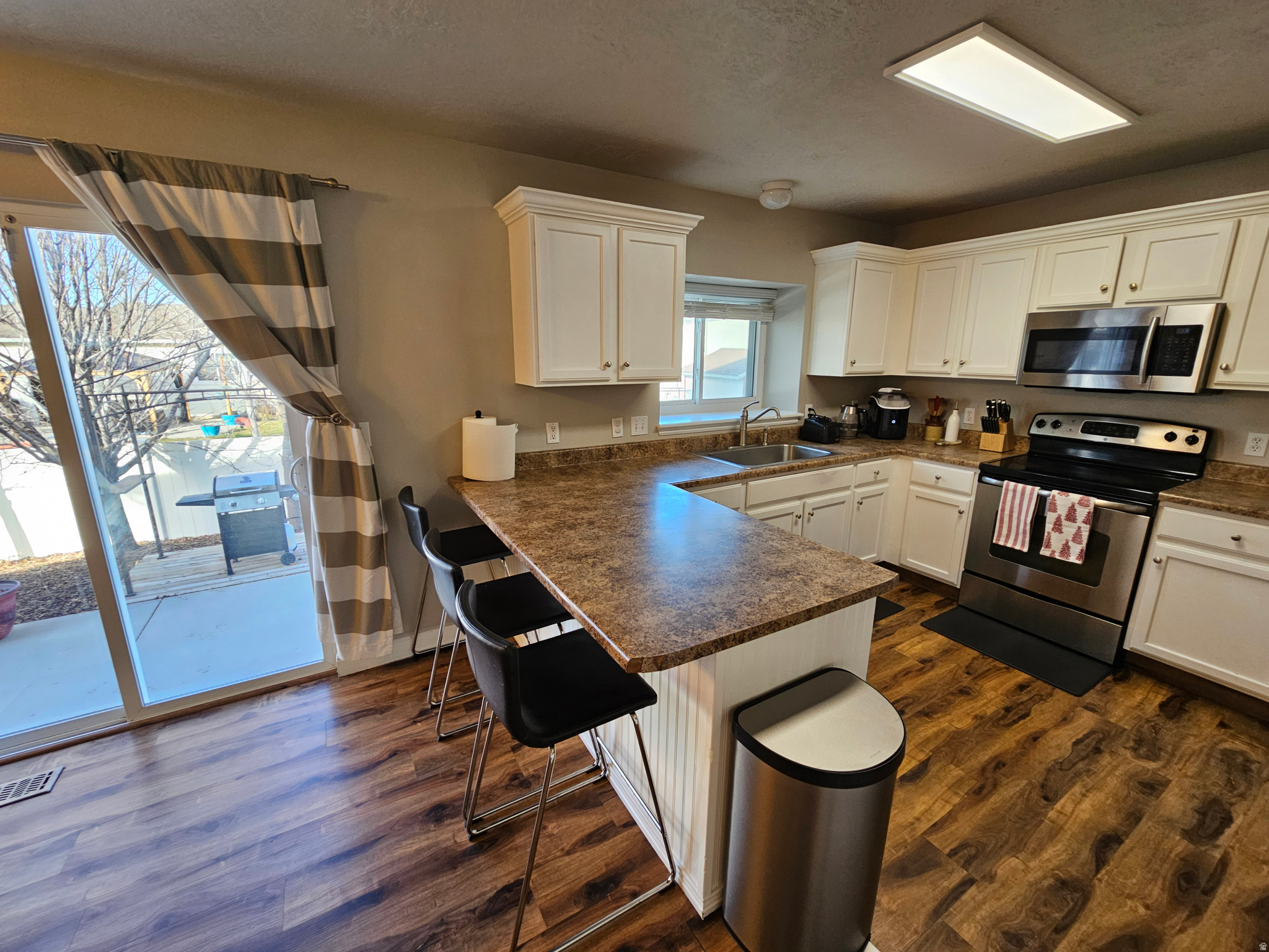 CANYON CREST - Residential