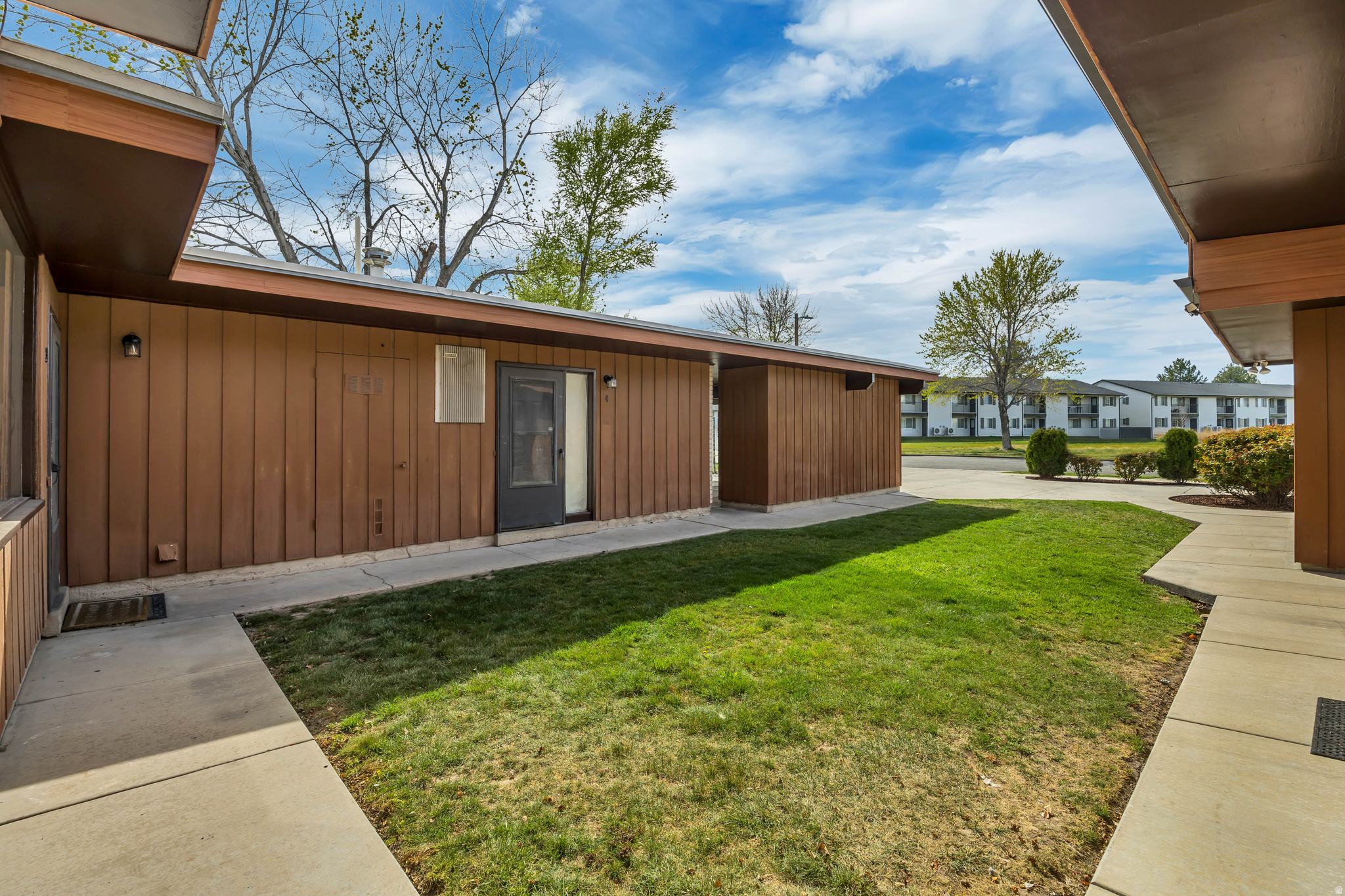 TODD VILLA - Residential