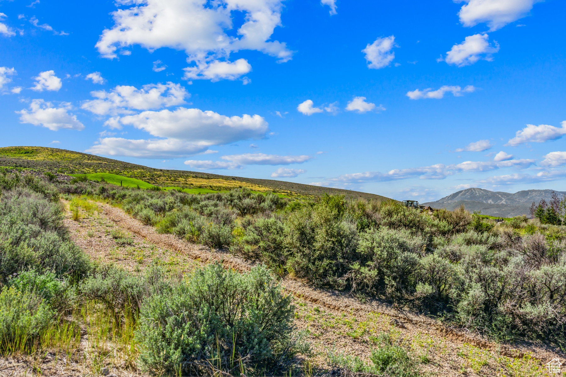 PROMONTORY SAGE HILLS ESTATES - Residential