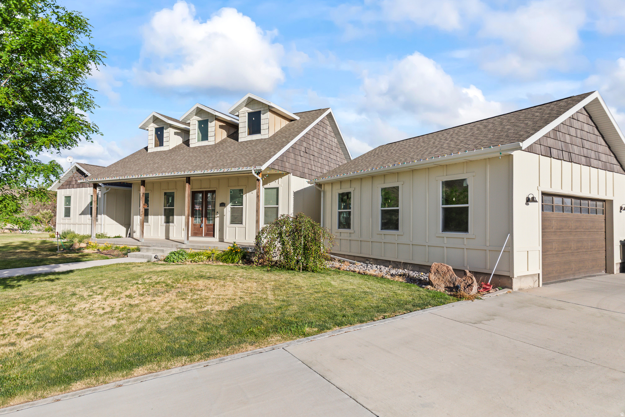RIVER ROCK - Residential