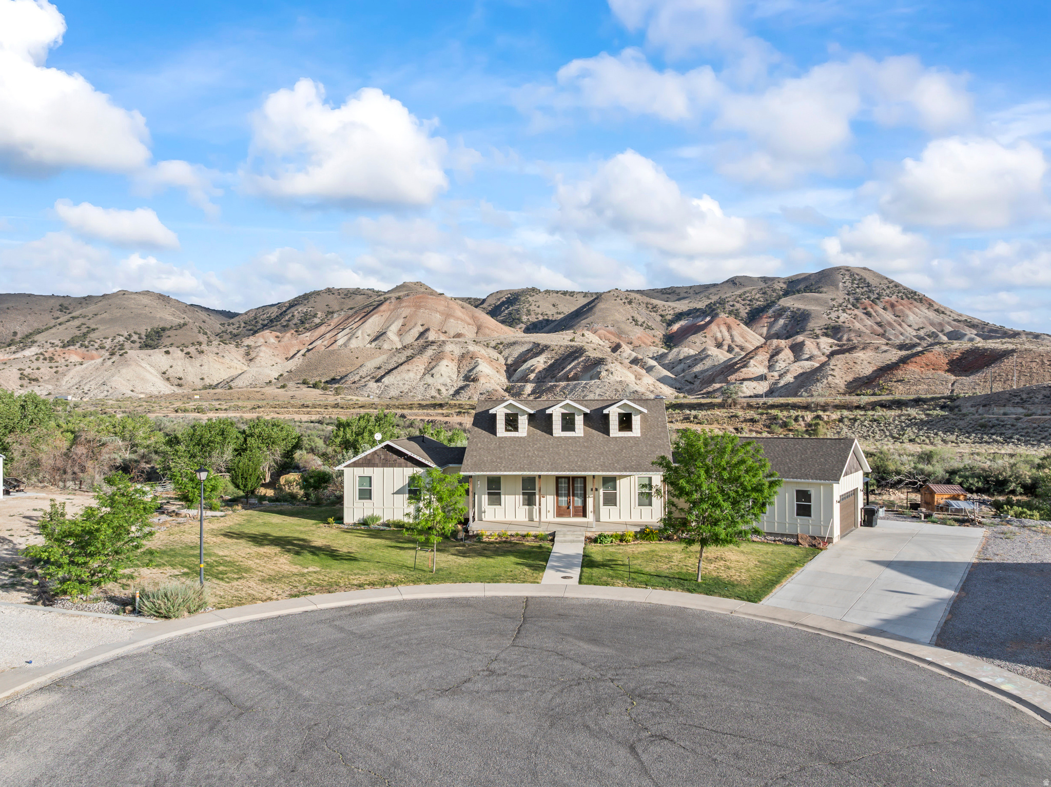 RIVER ROCK - Residential