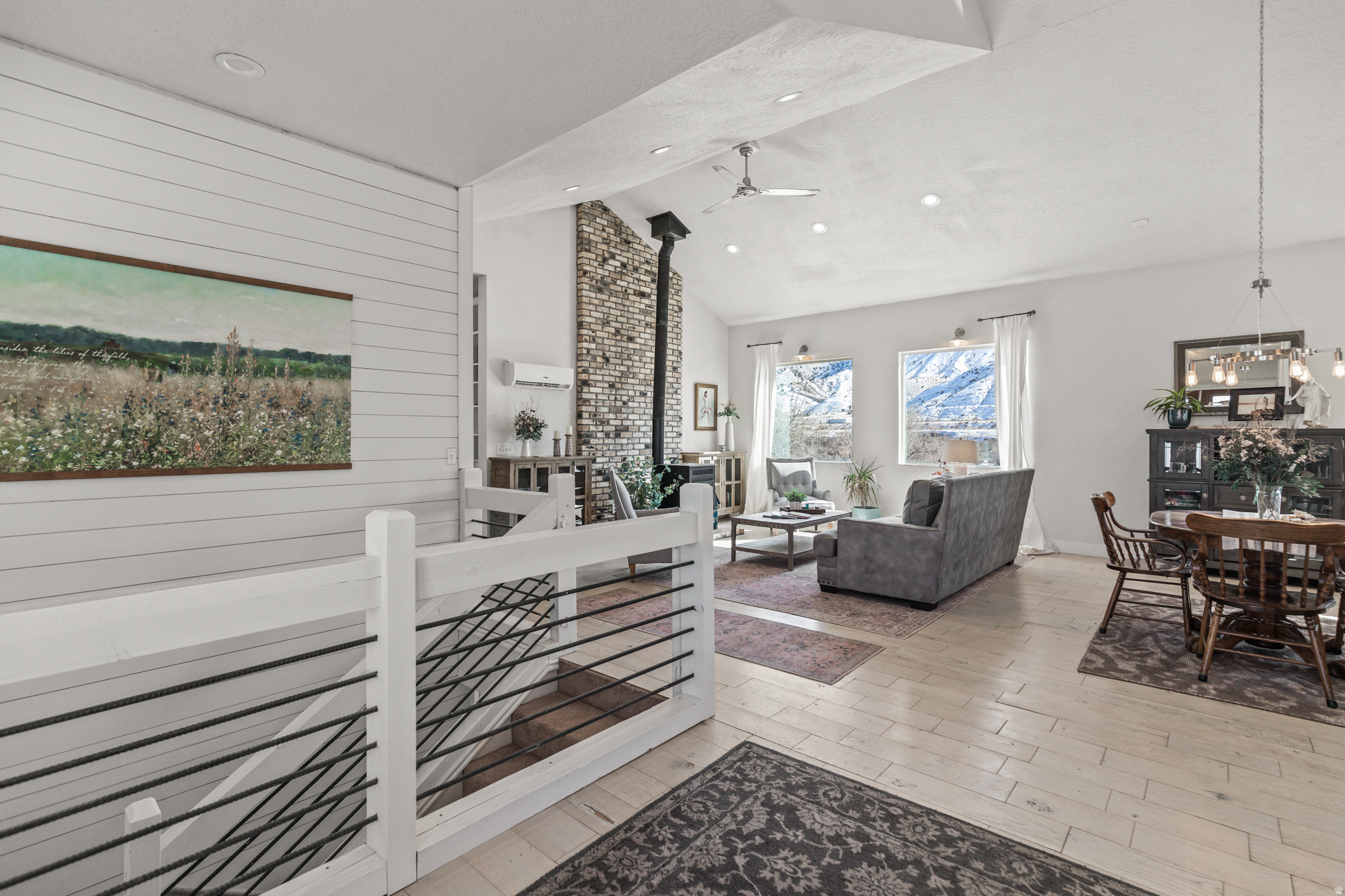 RIVER ROCK - Residential